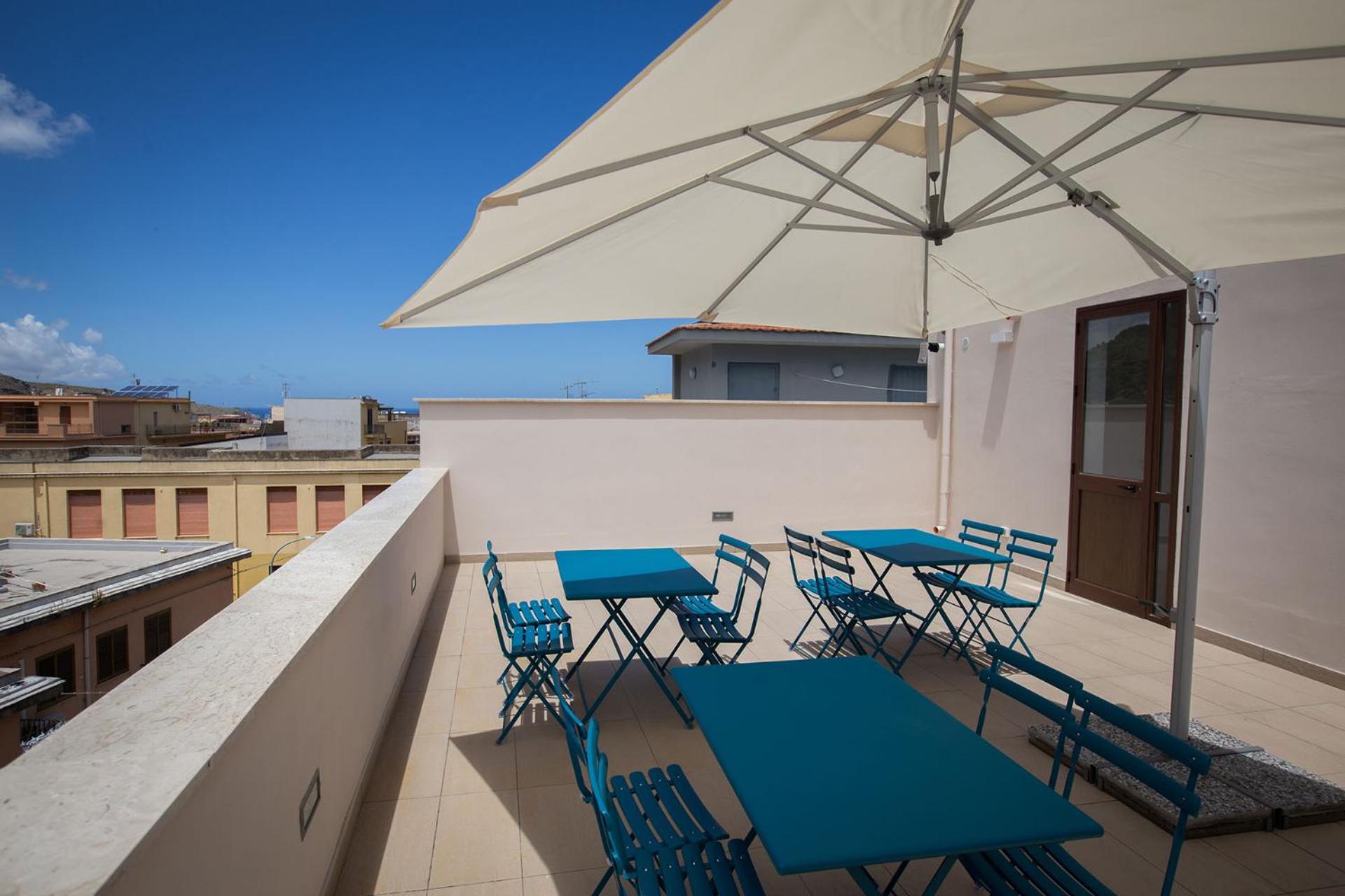 Apartment - Photo 4