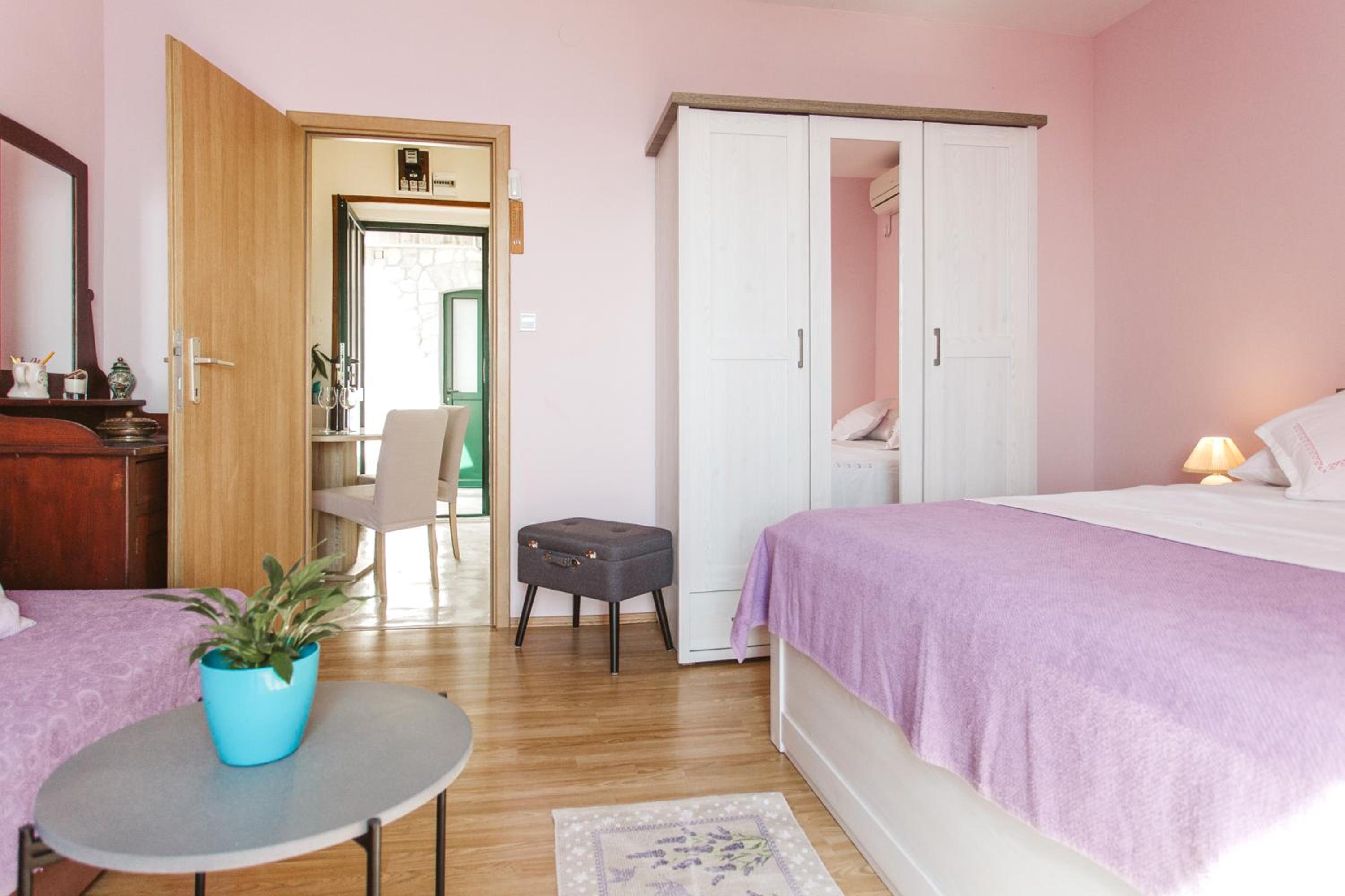 Apartment with Sea View photo 2