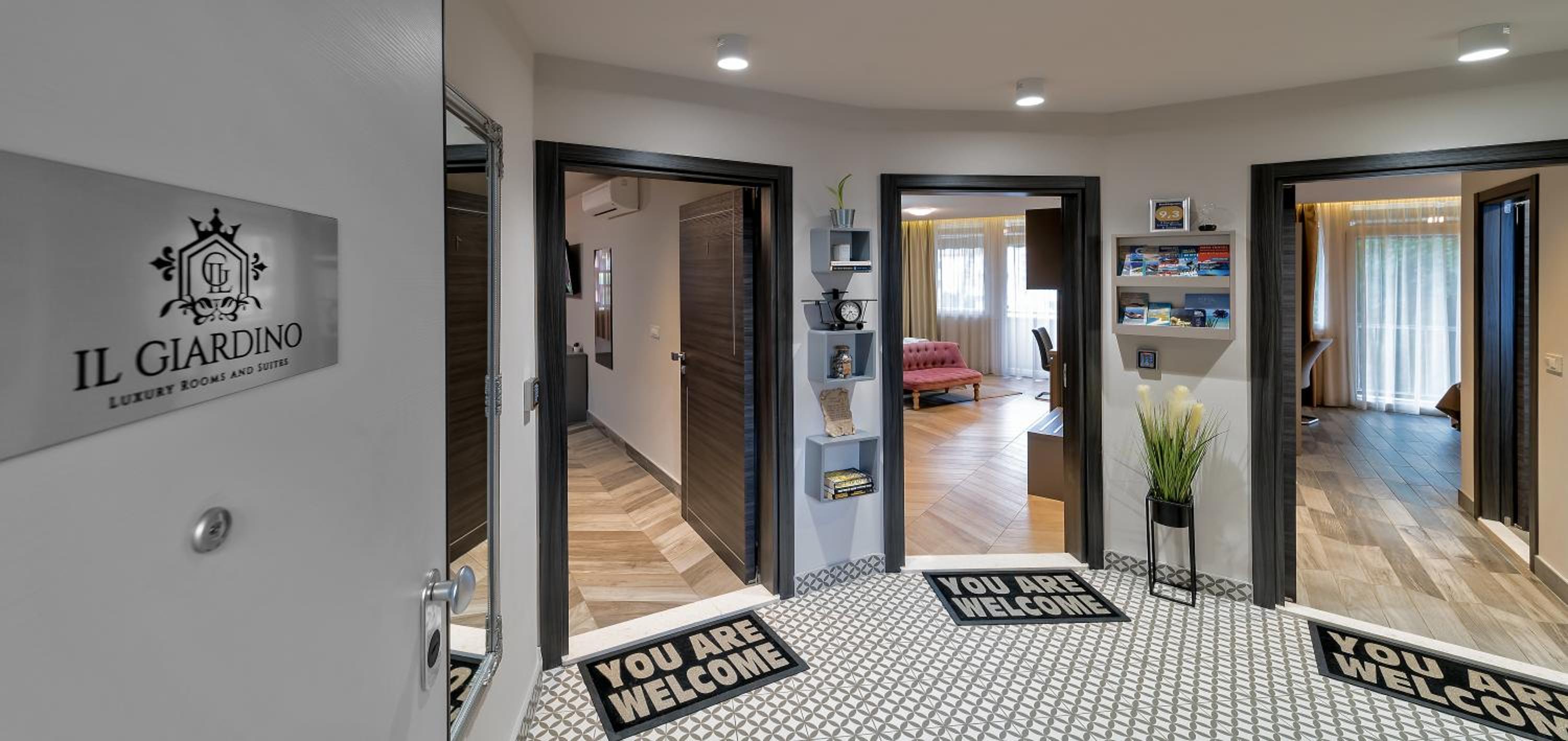 Deluxe Suite