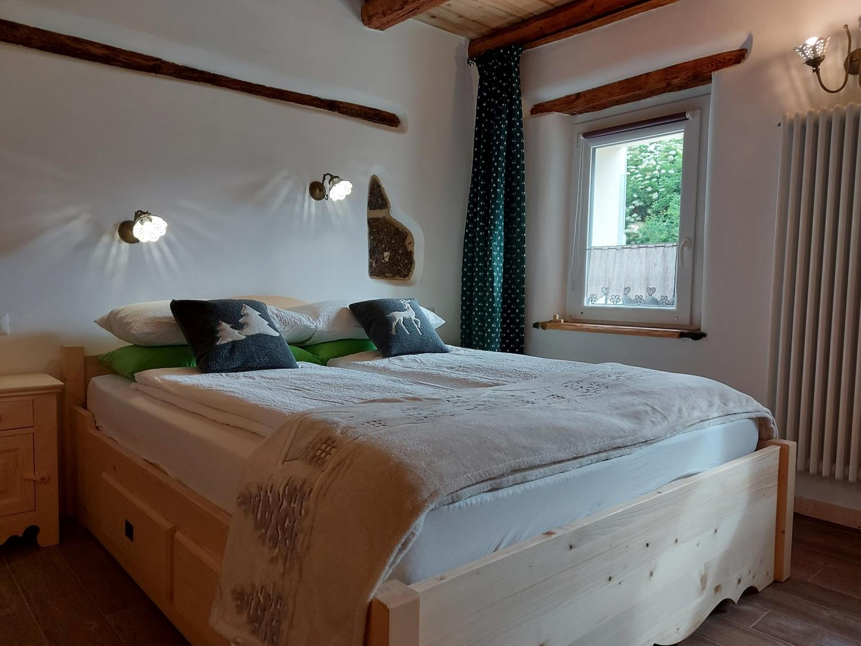 Double Room with Private Bathroom - Photo 13