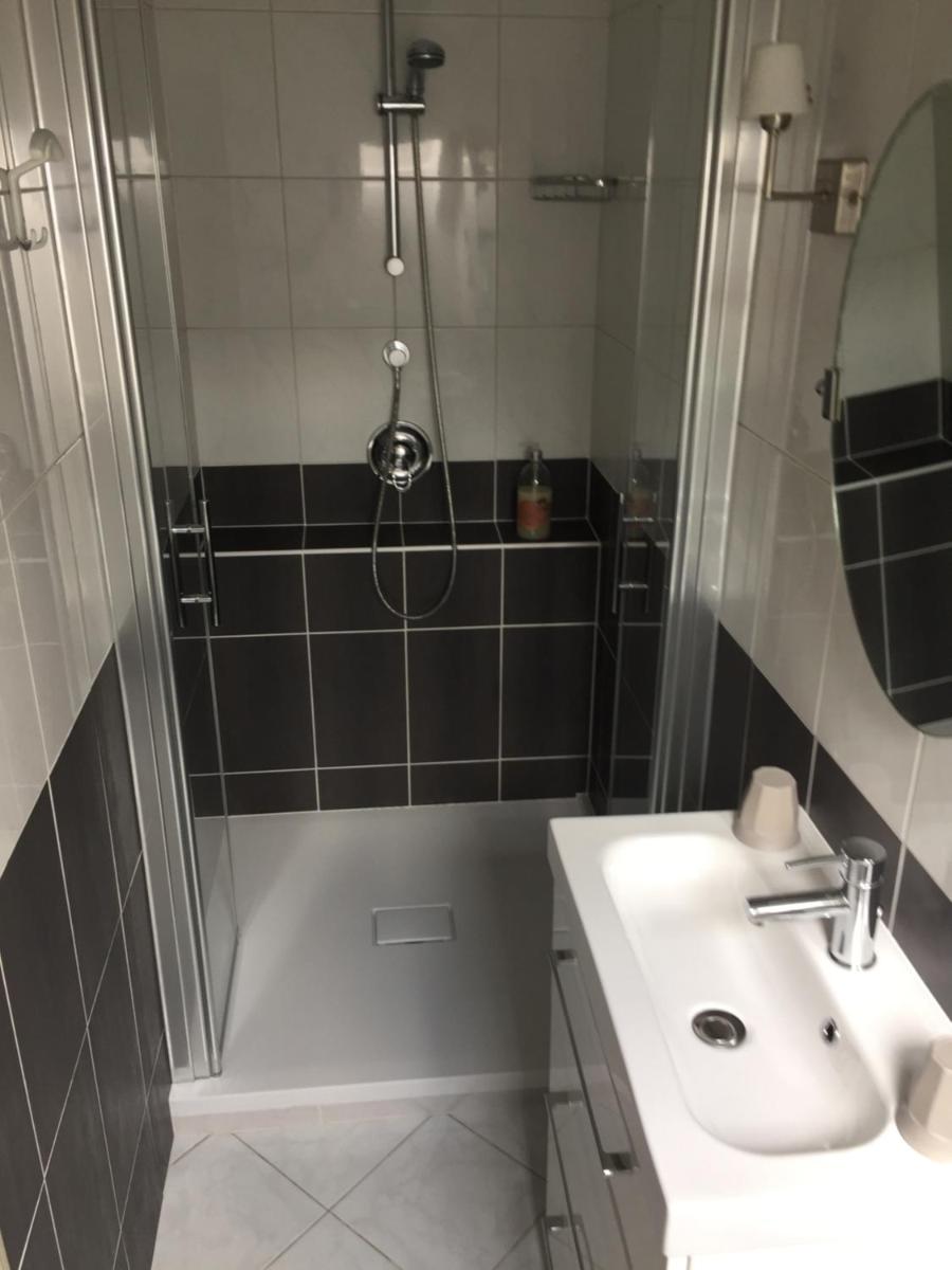 Double or Twin Room photo 3