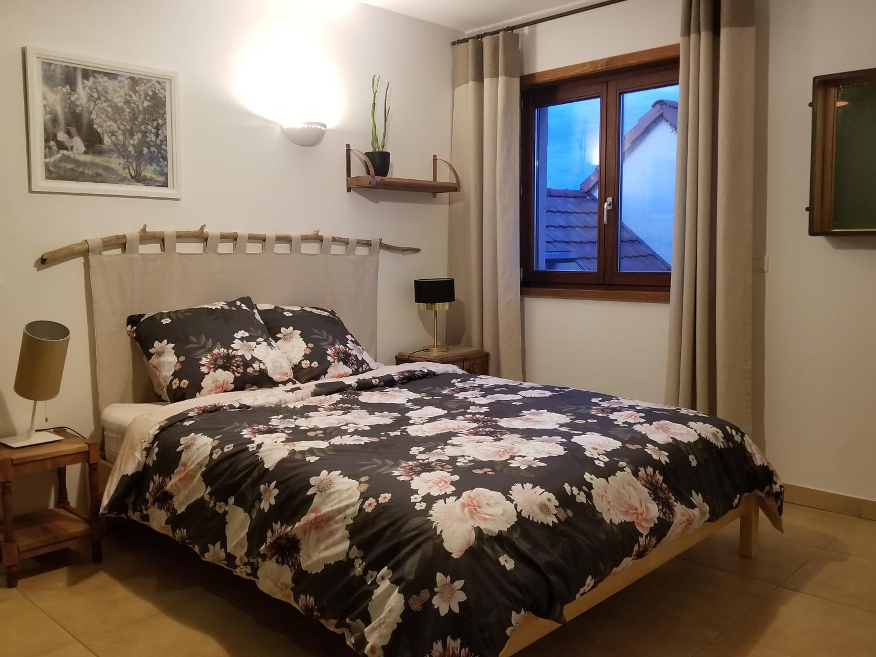 Double Room with Private Bathroom - Photo 3