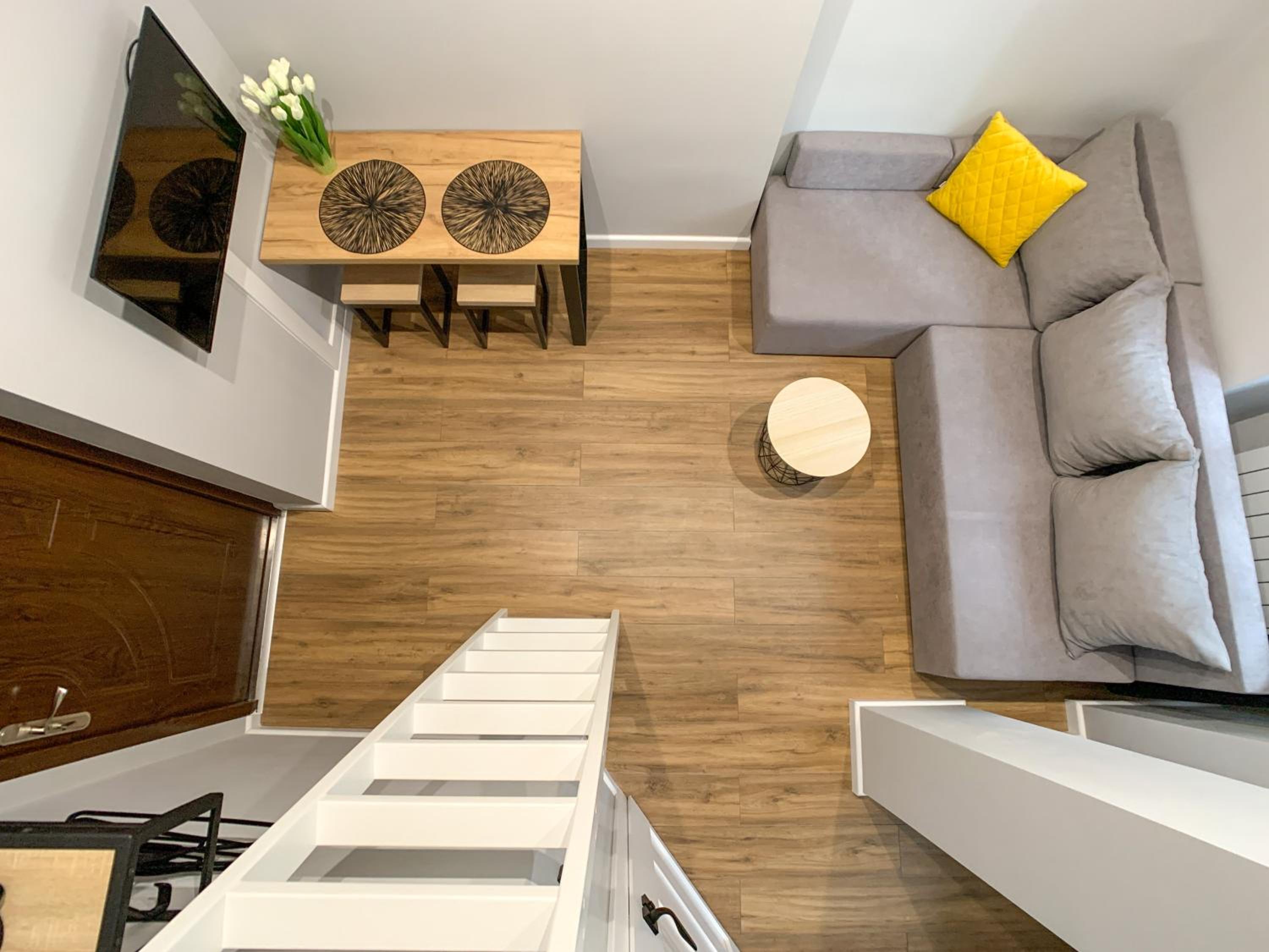 Studio - Split Level photo 1
