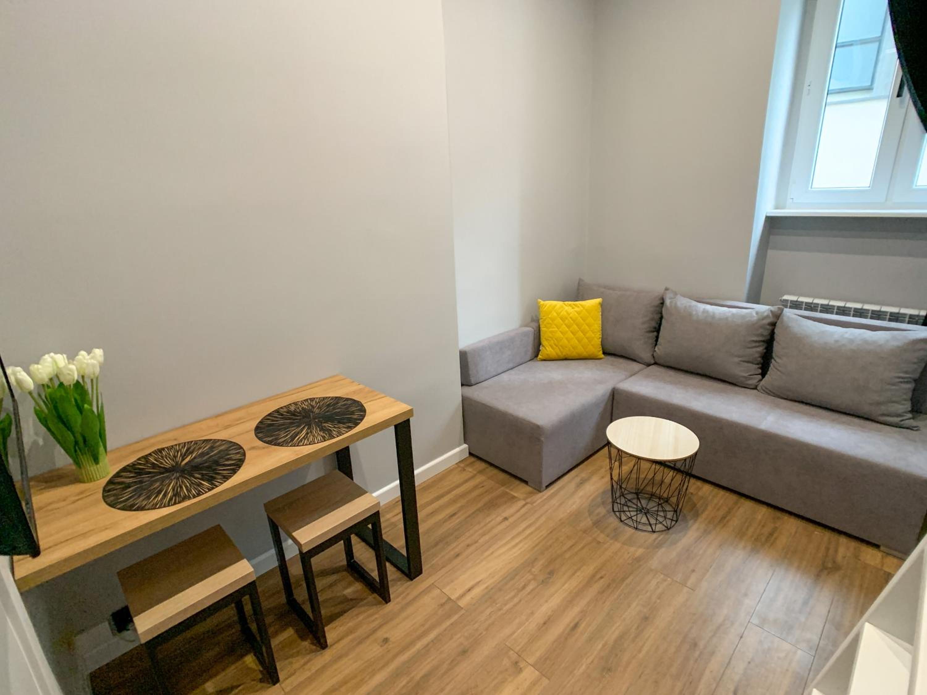 Studio - Split Level