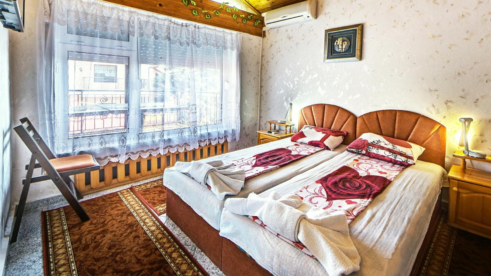 Double or Twin Room photo 2