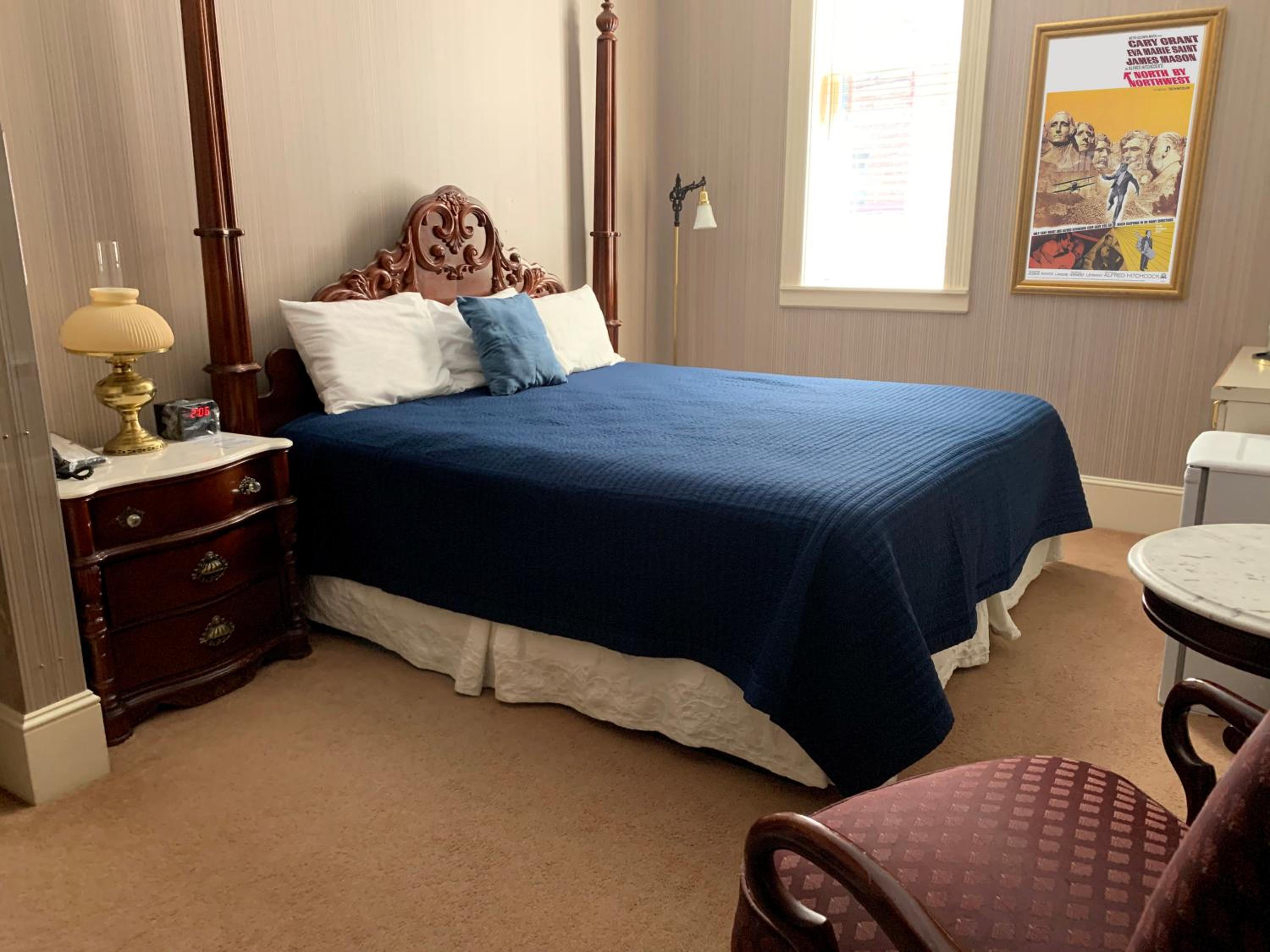 Single King Room