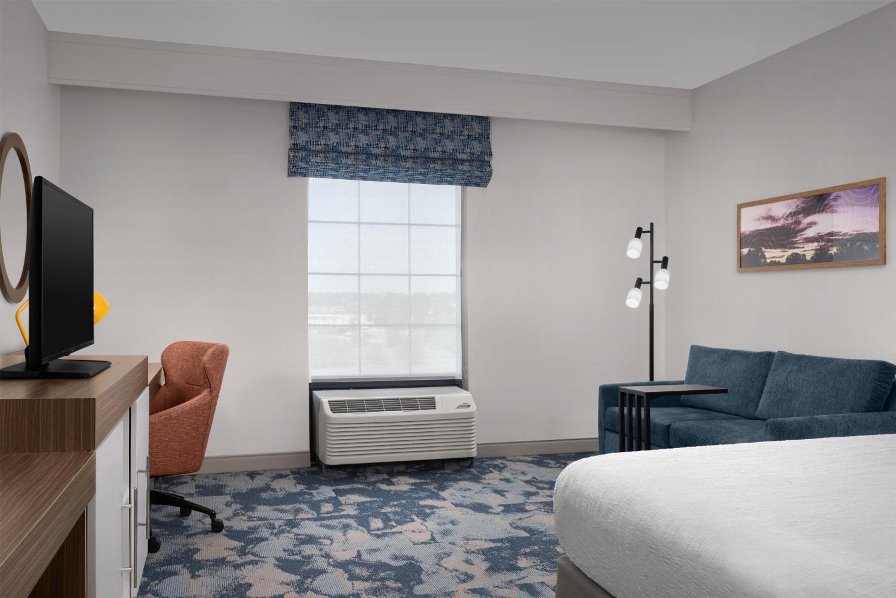 King Room with Sofa Bed - Hearing Access/Non-Smoking