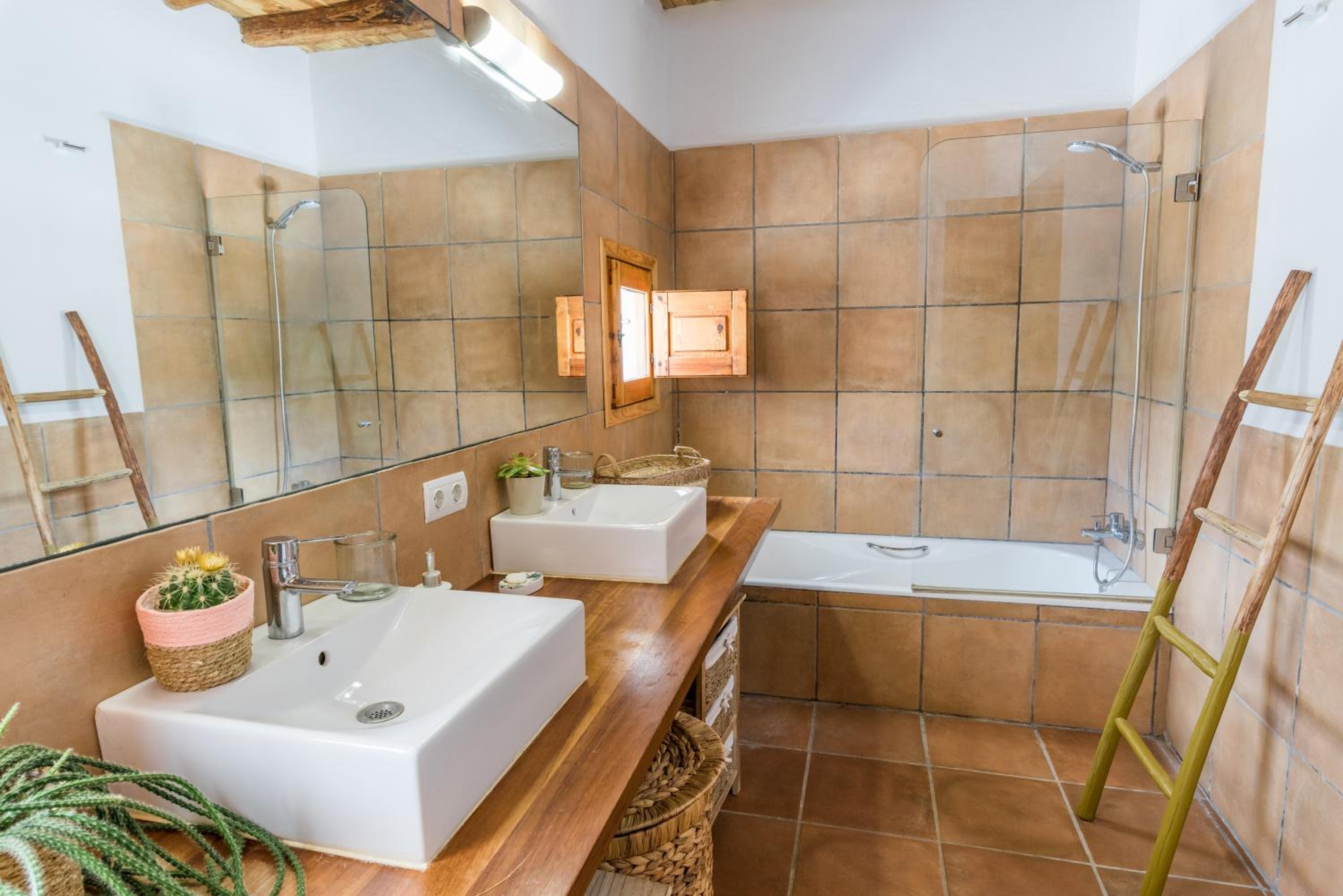 Three-Bedroom Villa photo 3