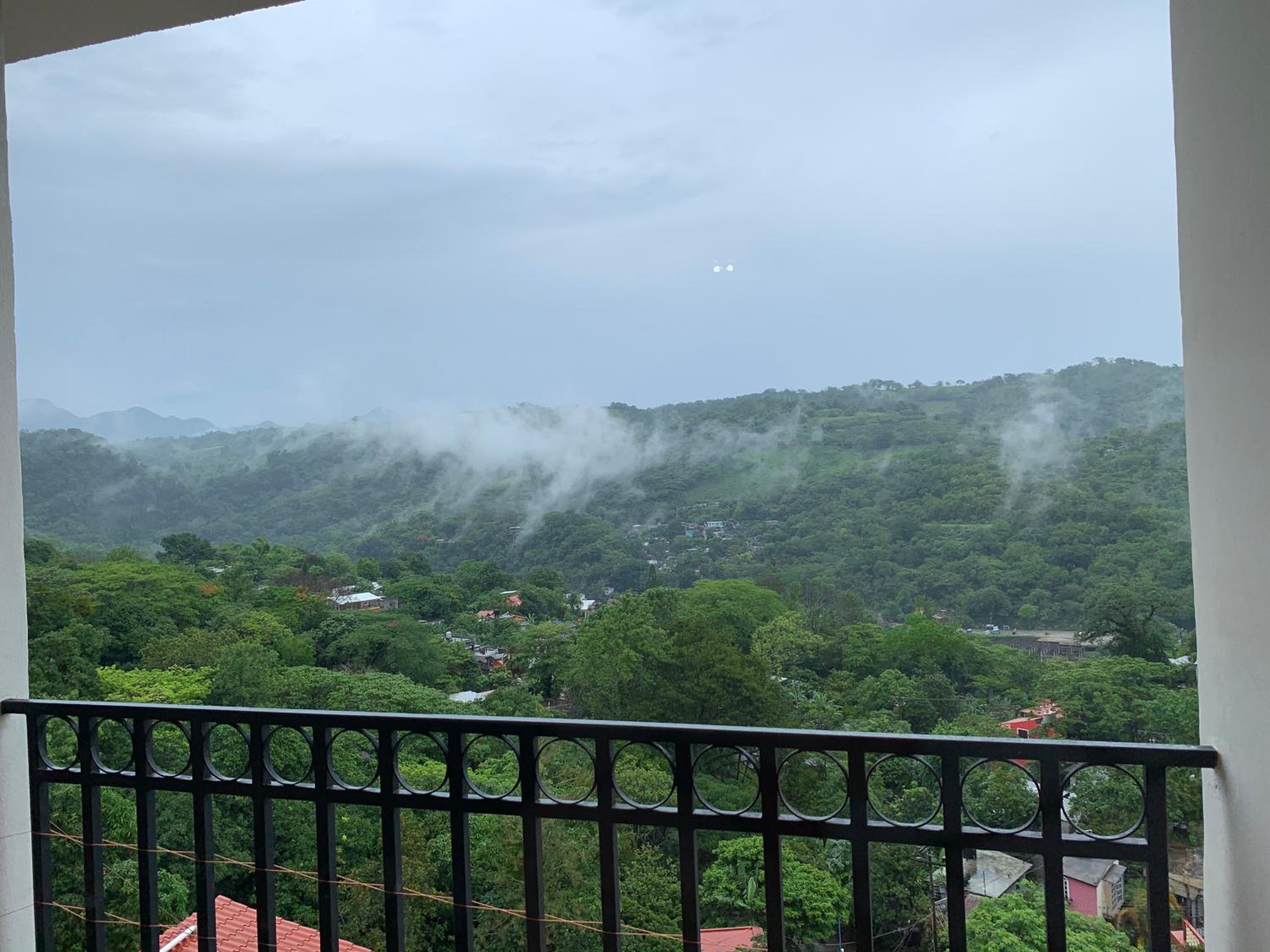 Twin Room with Mountain View - Photo 2