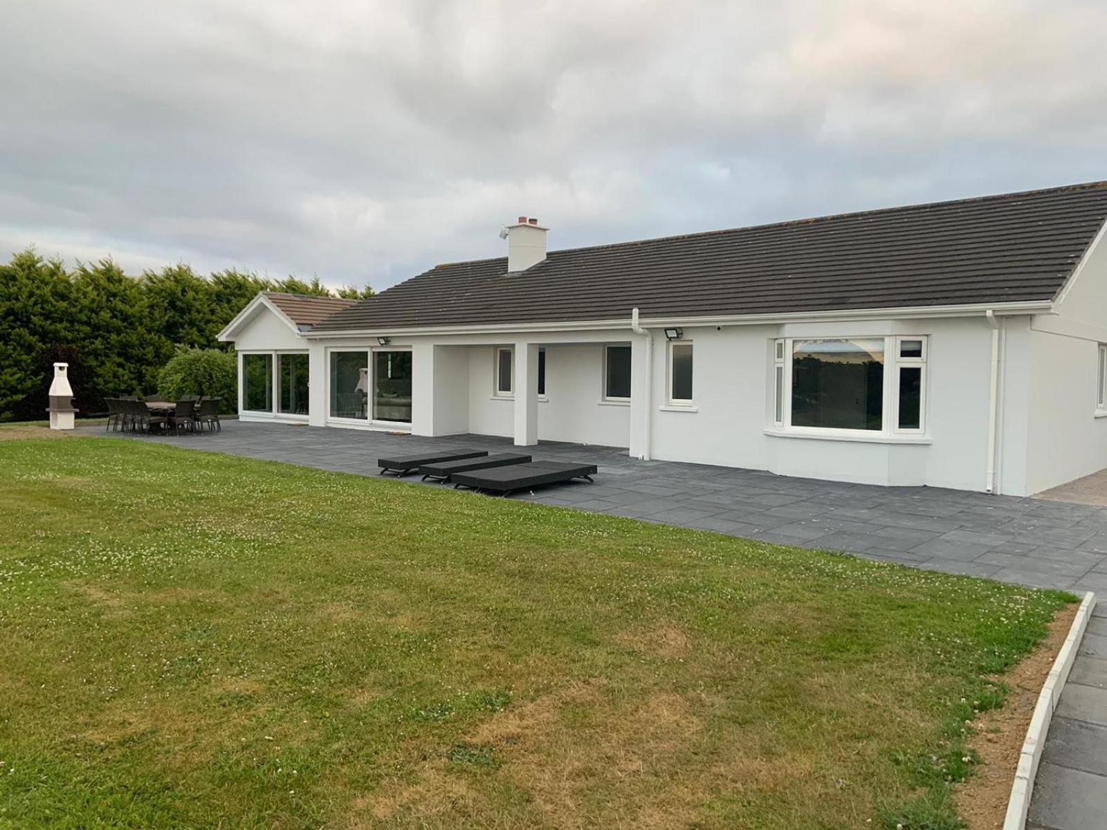 Six-Bedroom House - Photo 63