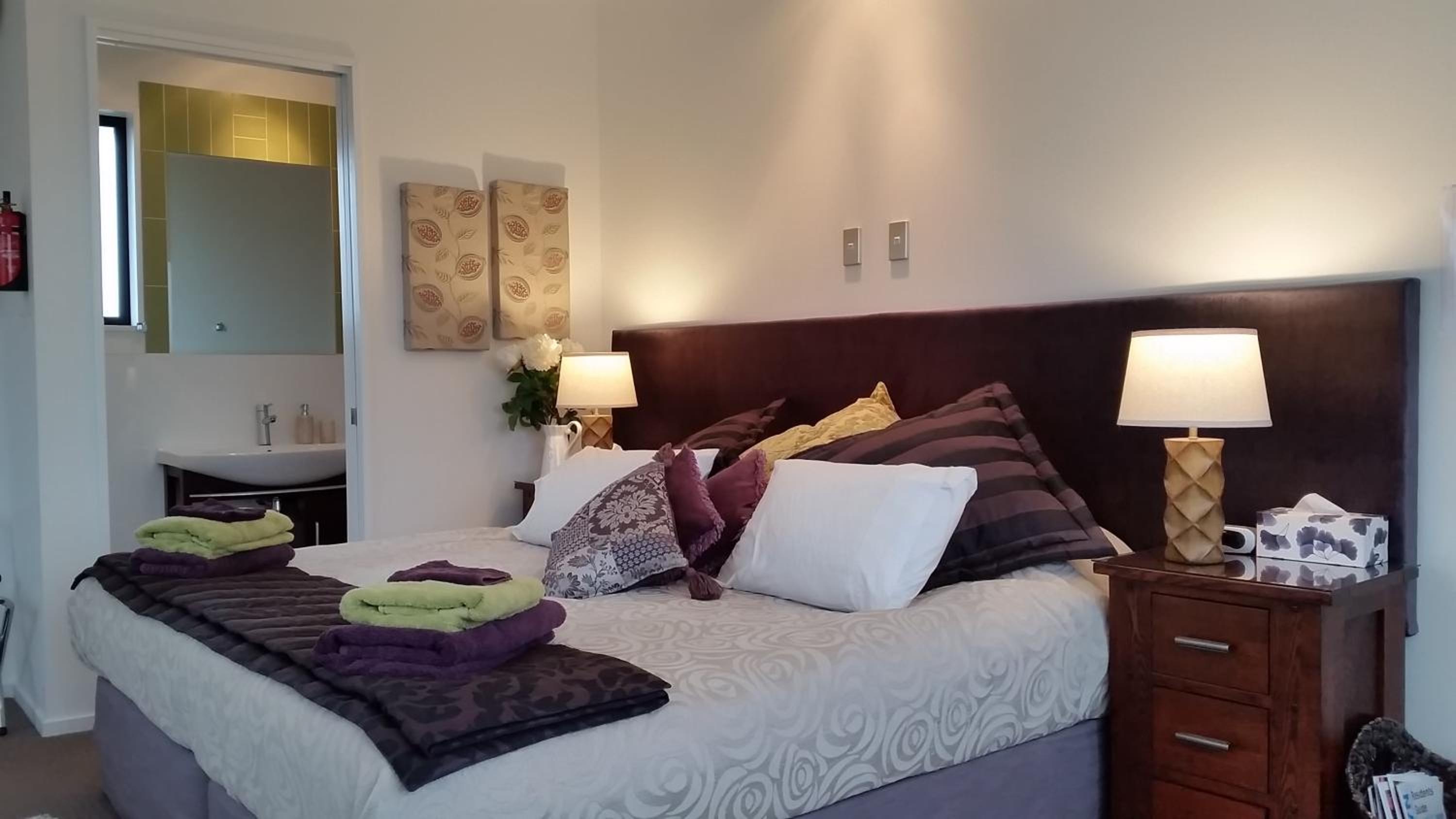 Large King or Twin Room
