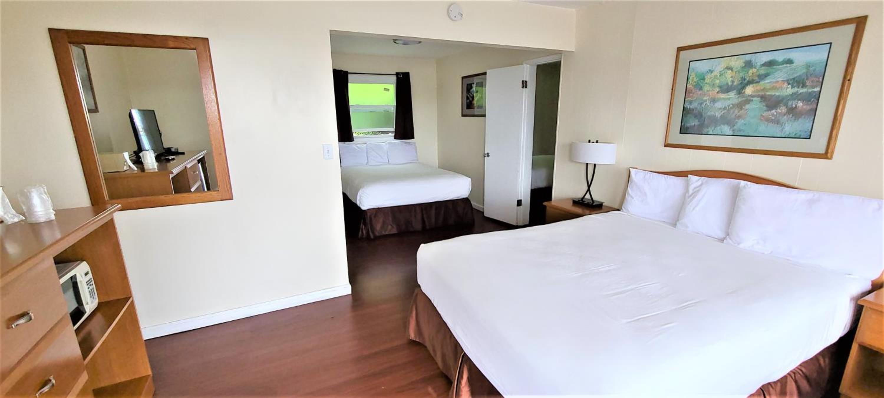Two-Bedroom Suite - Photo 27