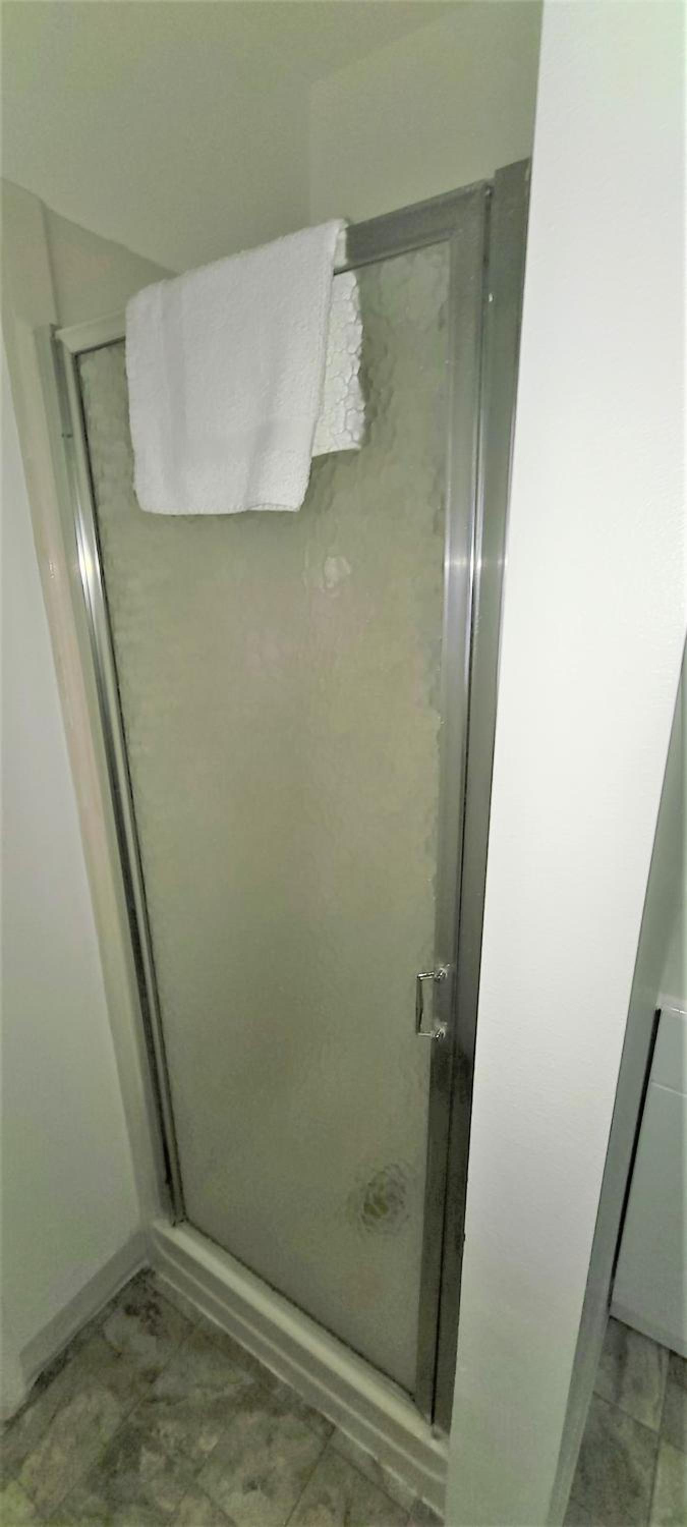 Two-Bedroom Suite - Photo 21