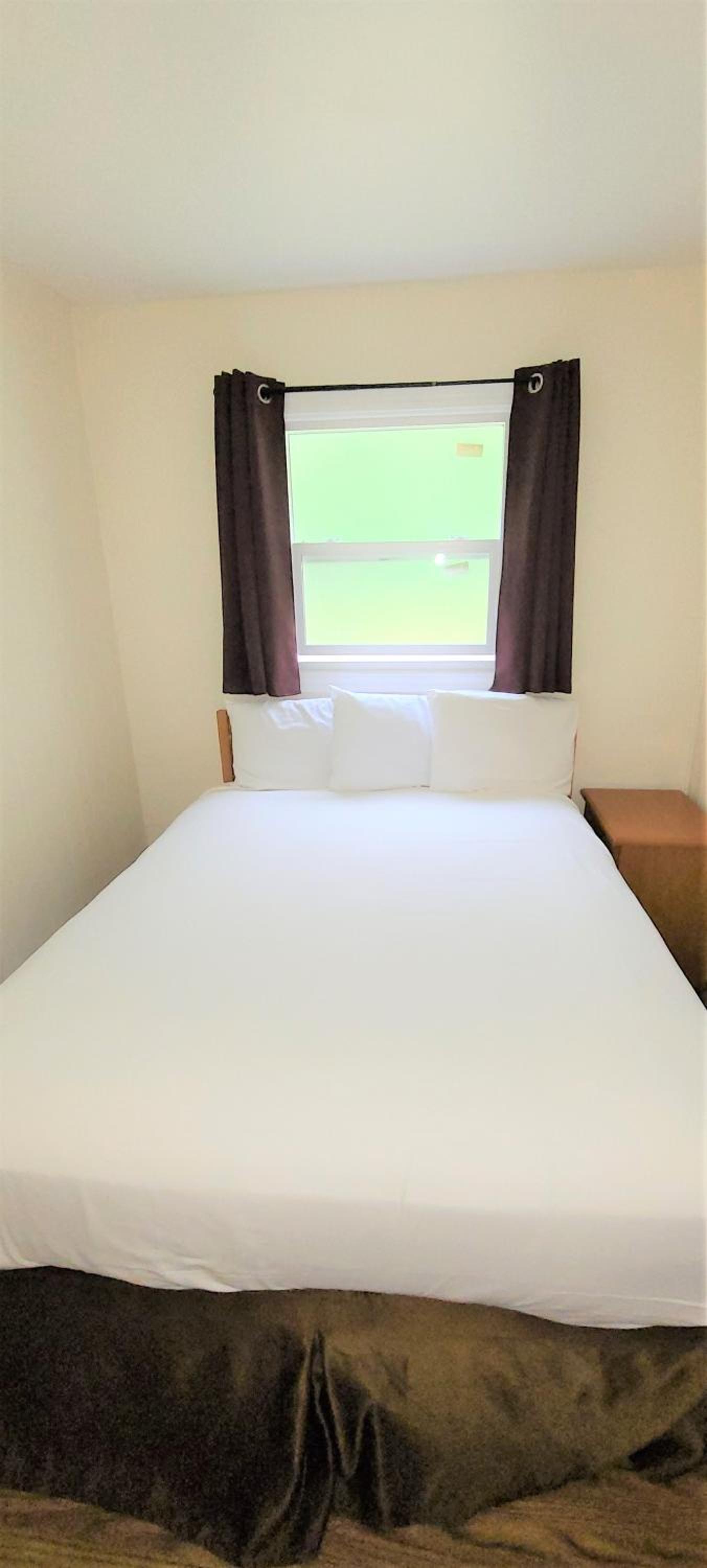 Two-Bedroom Suite - Photo 5