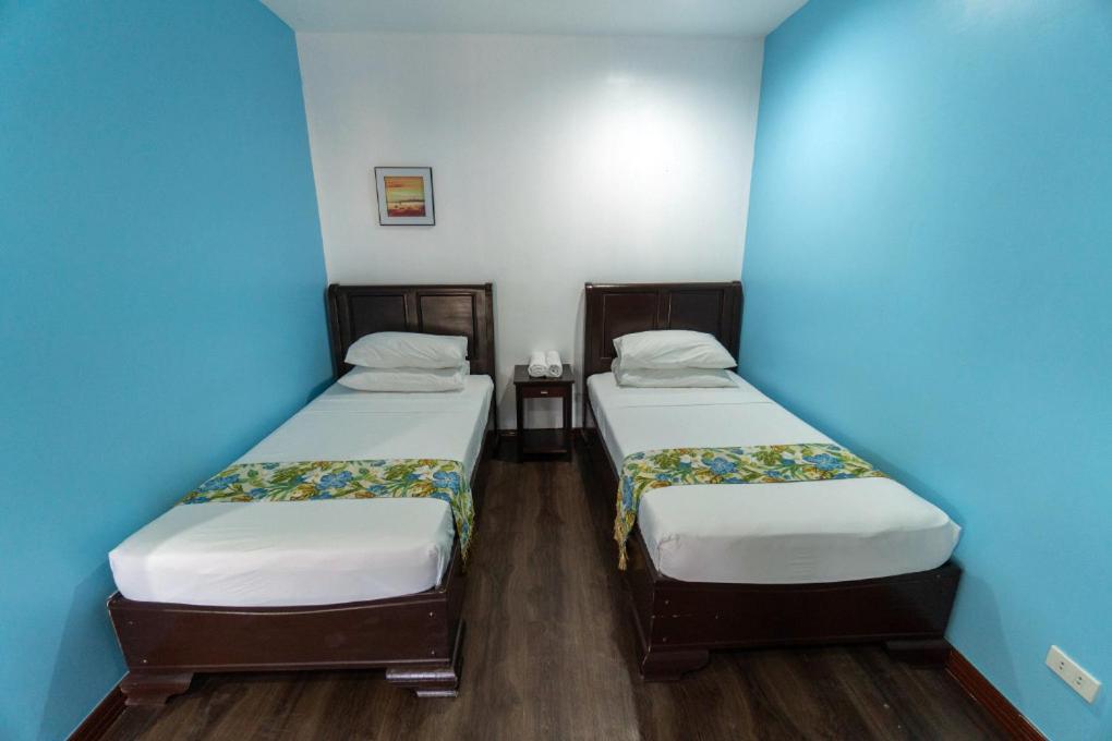 Double or Twin Room photo 3