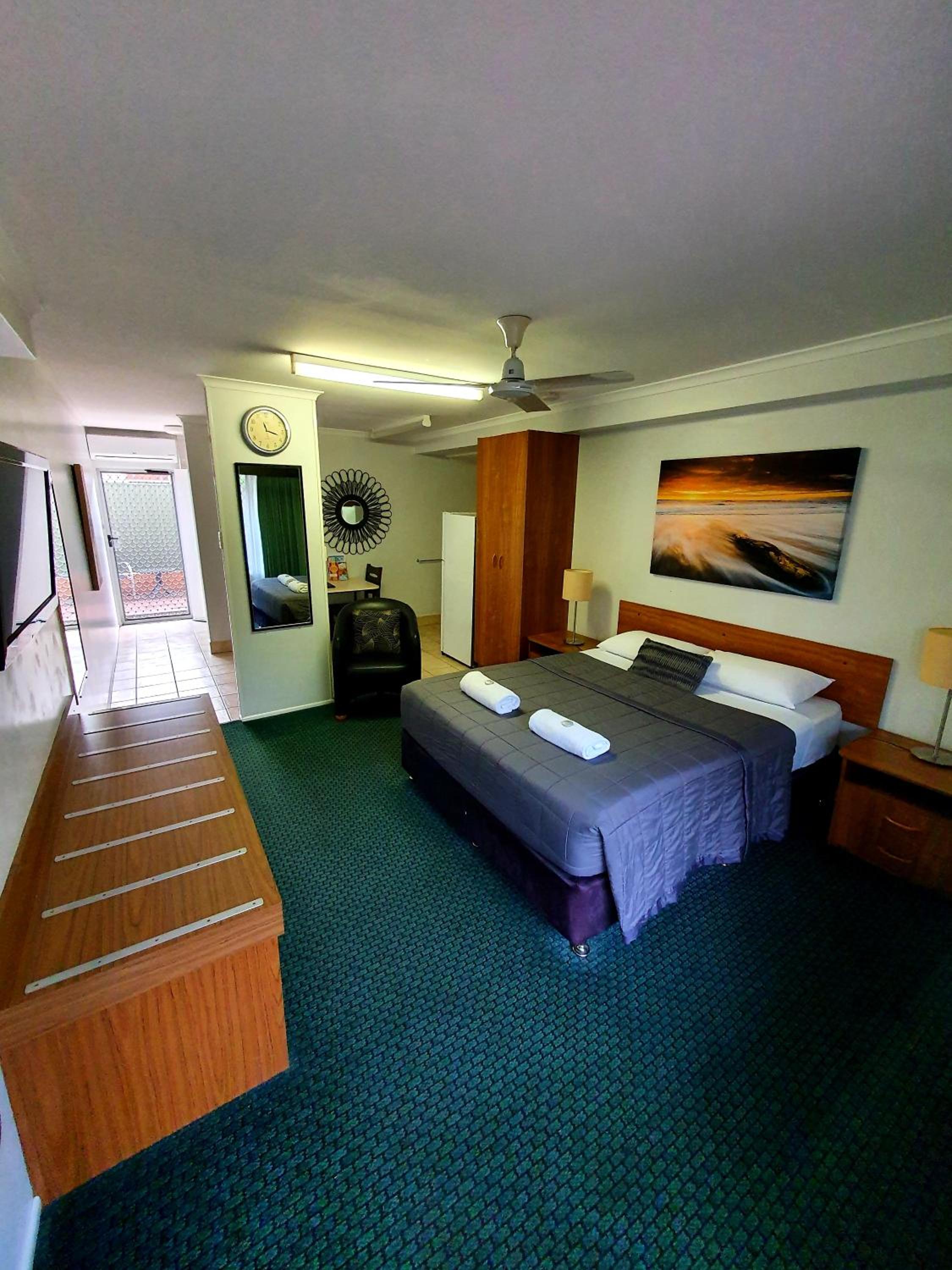 Studio Apartment