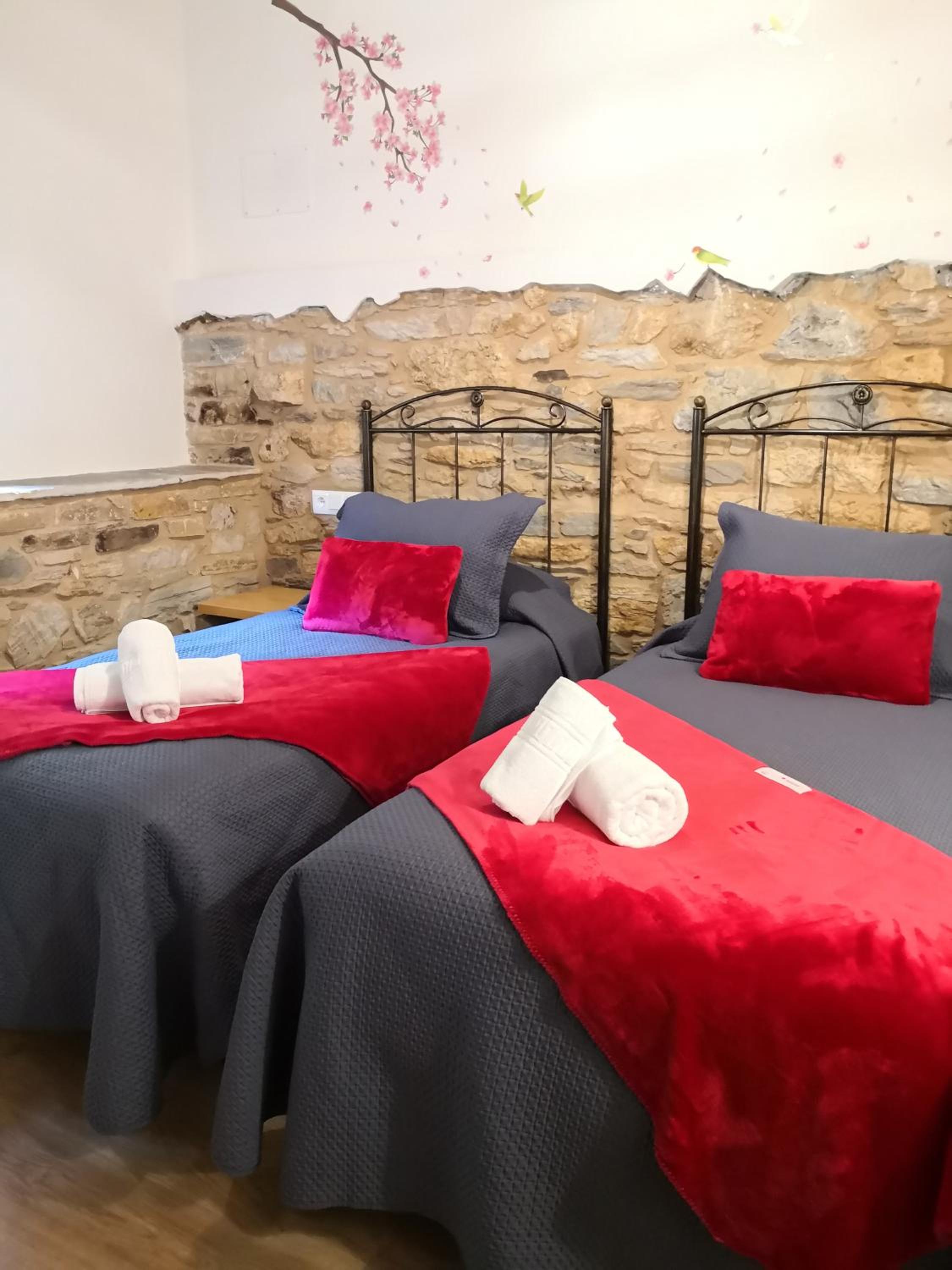 Double Room - Photo 2