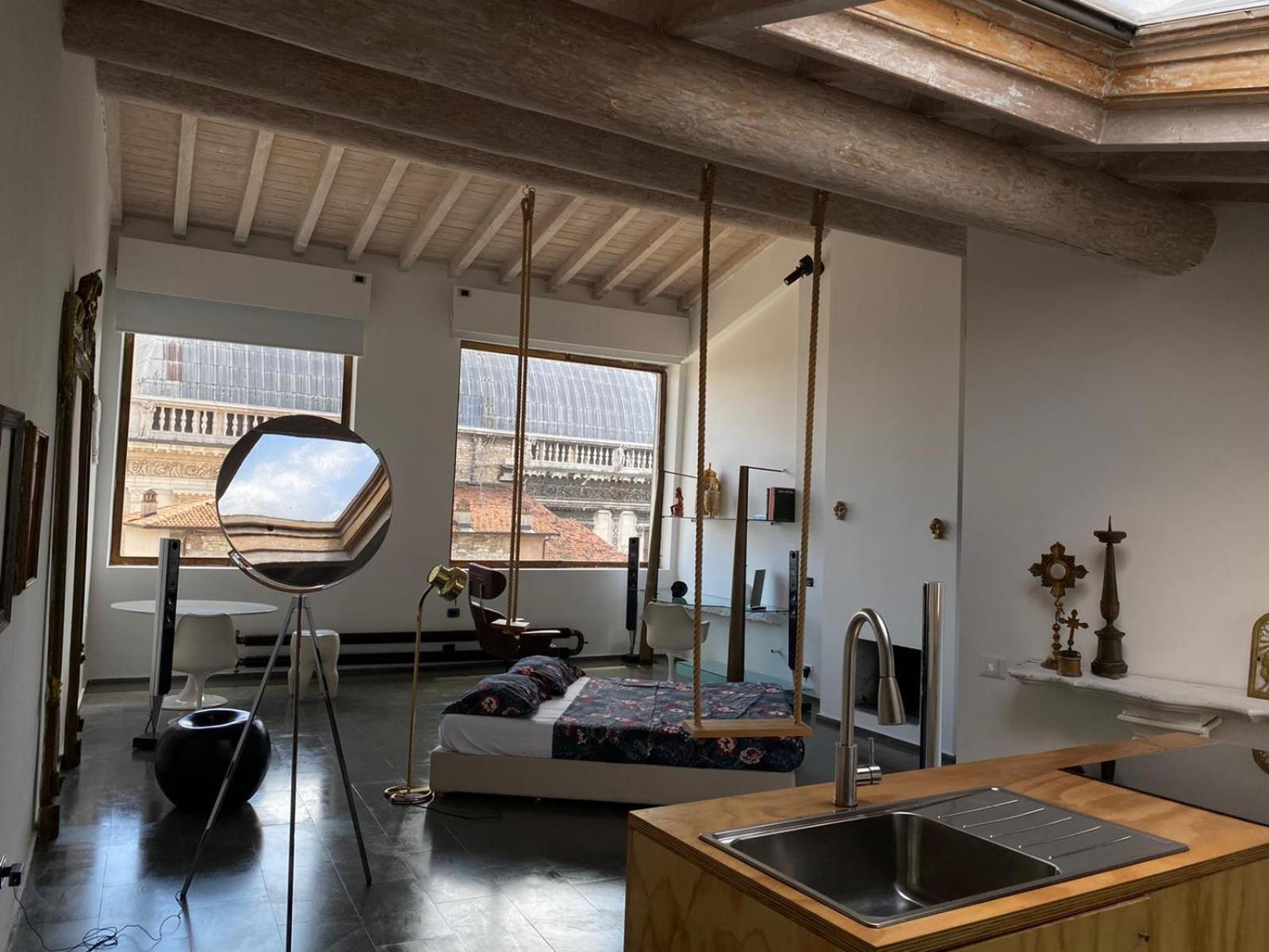 One-Bedroom Apartment - Photo 1