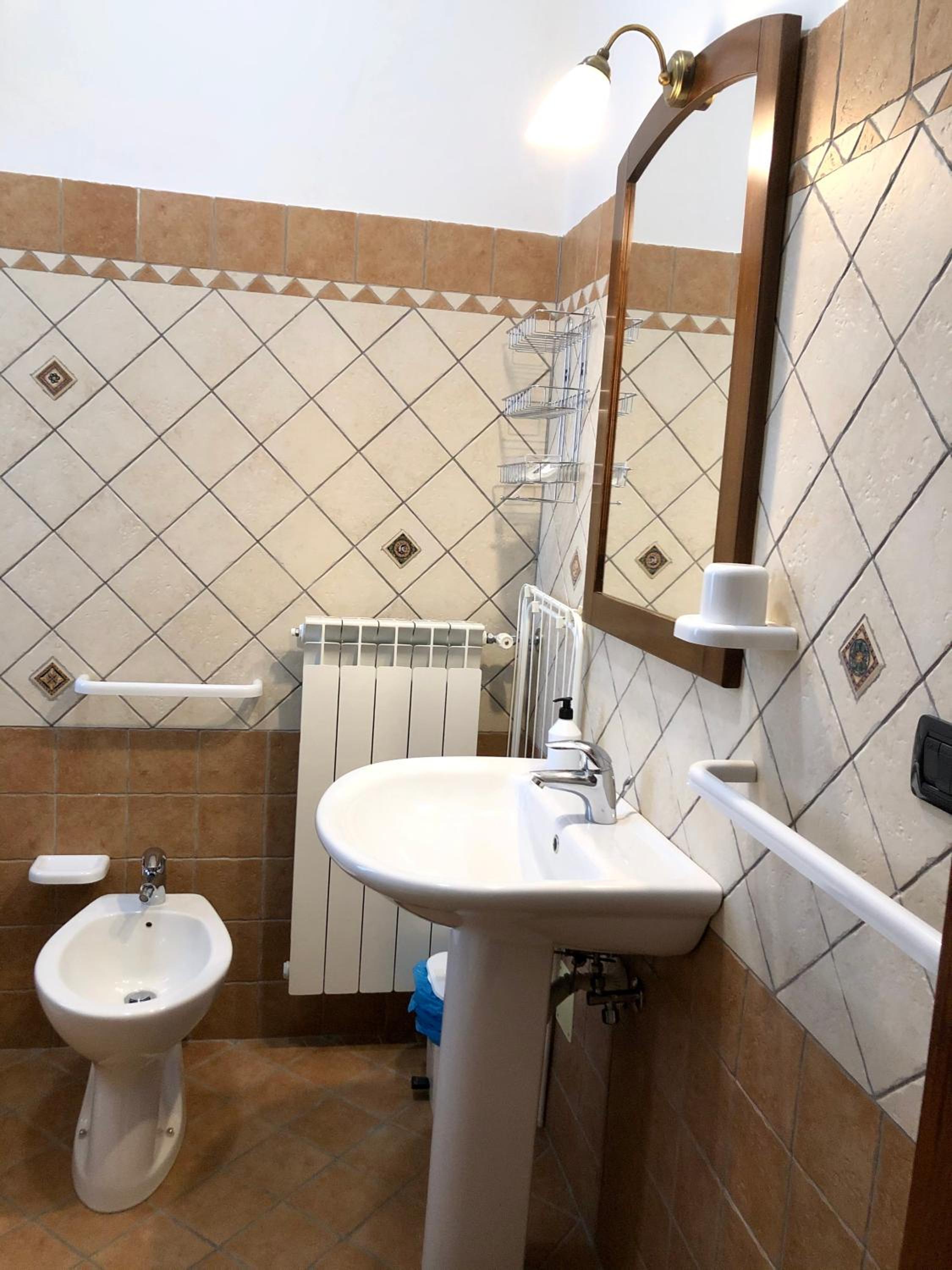 Double Room with Private Bathroom photo 2