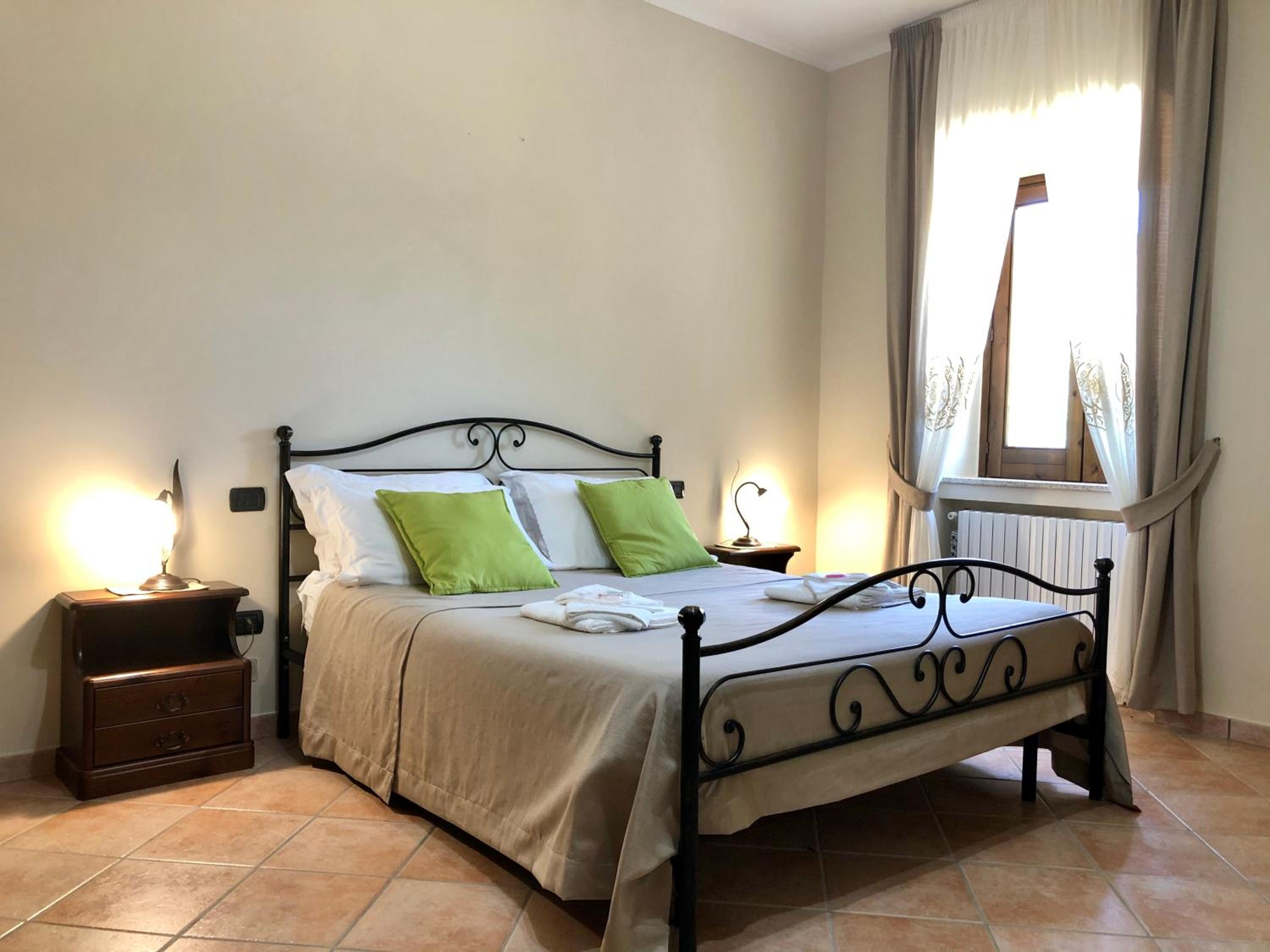 Double Room with Private External Bathroom photo 1