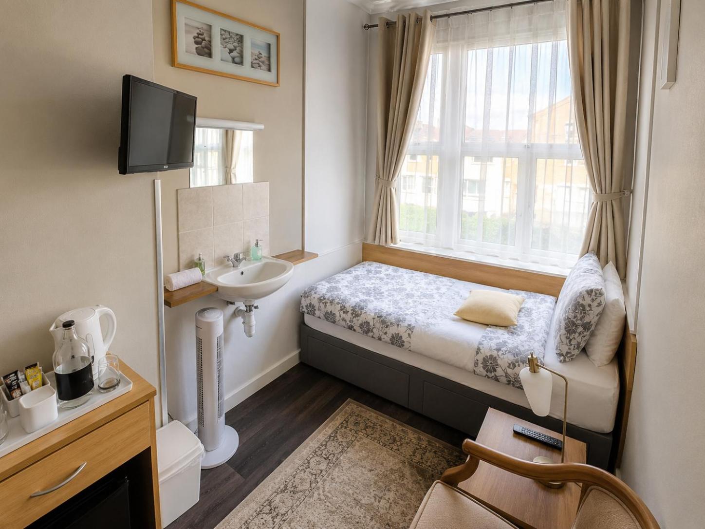 Single Room with Shared Shower and Toilet
