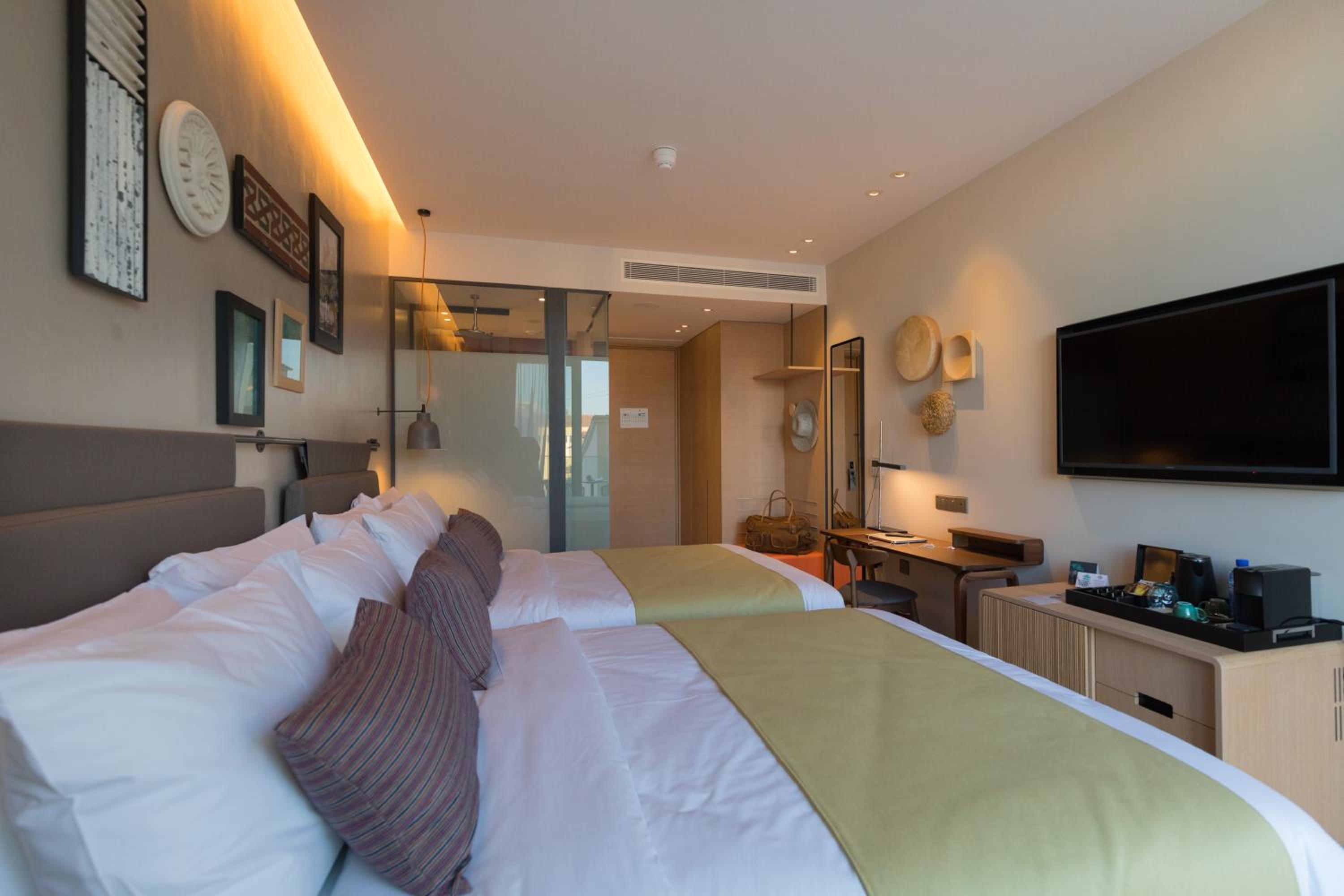Standard Twin Room - Photo 6