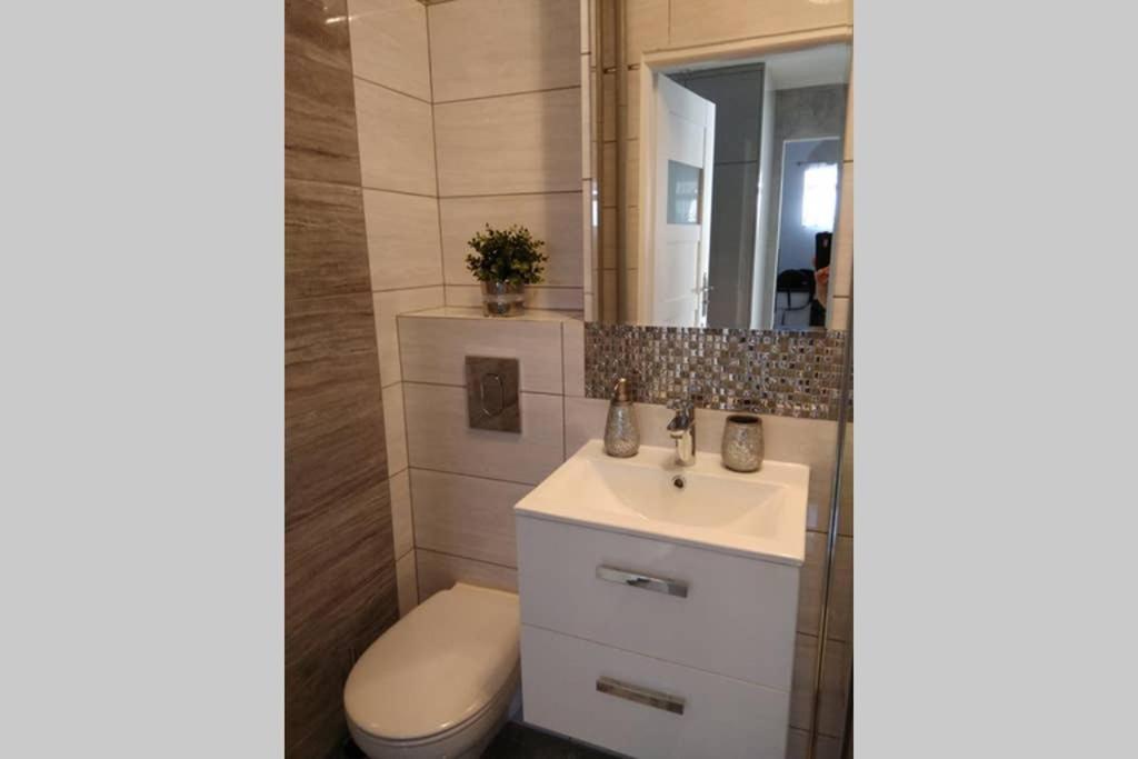 Apartment - Photo 21