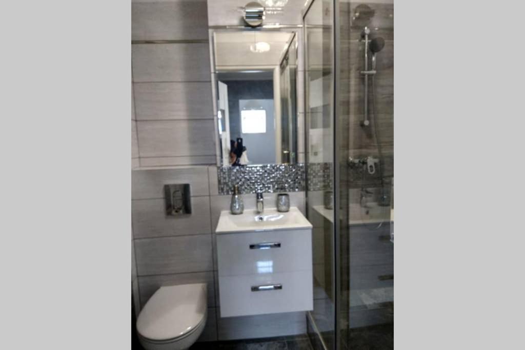 Apartment - Photo 24