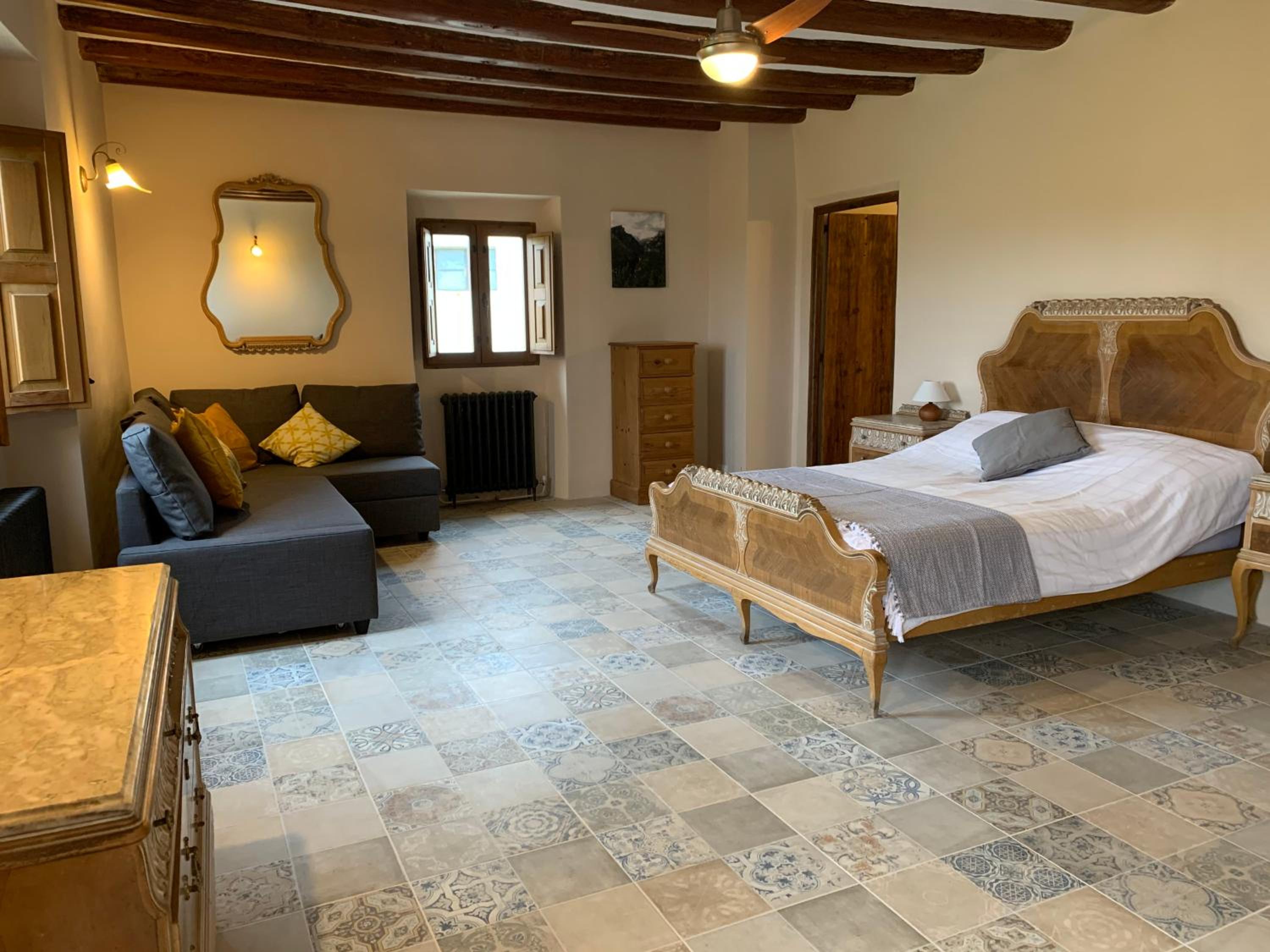 Family Suite with Balcony - Photo 1