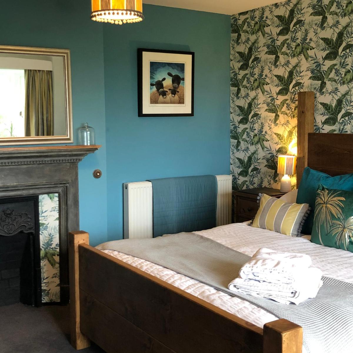 Deluxe King Room photo 1