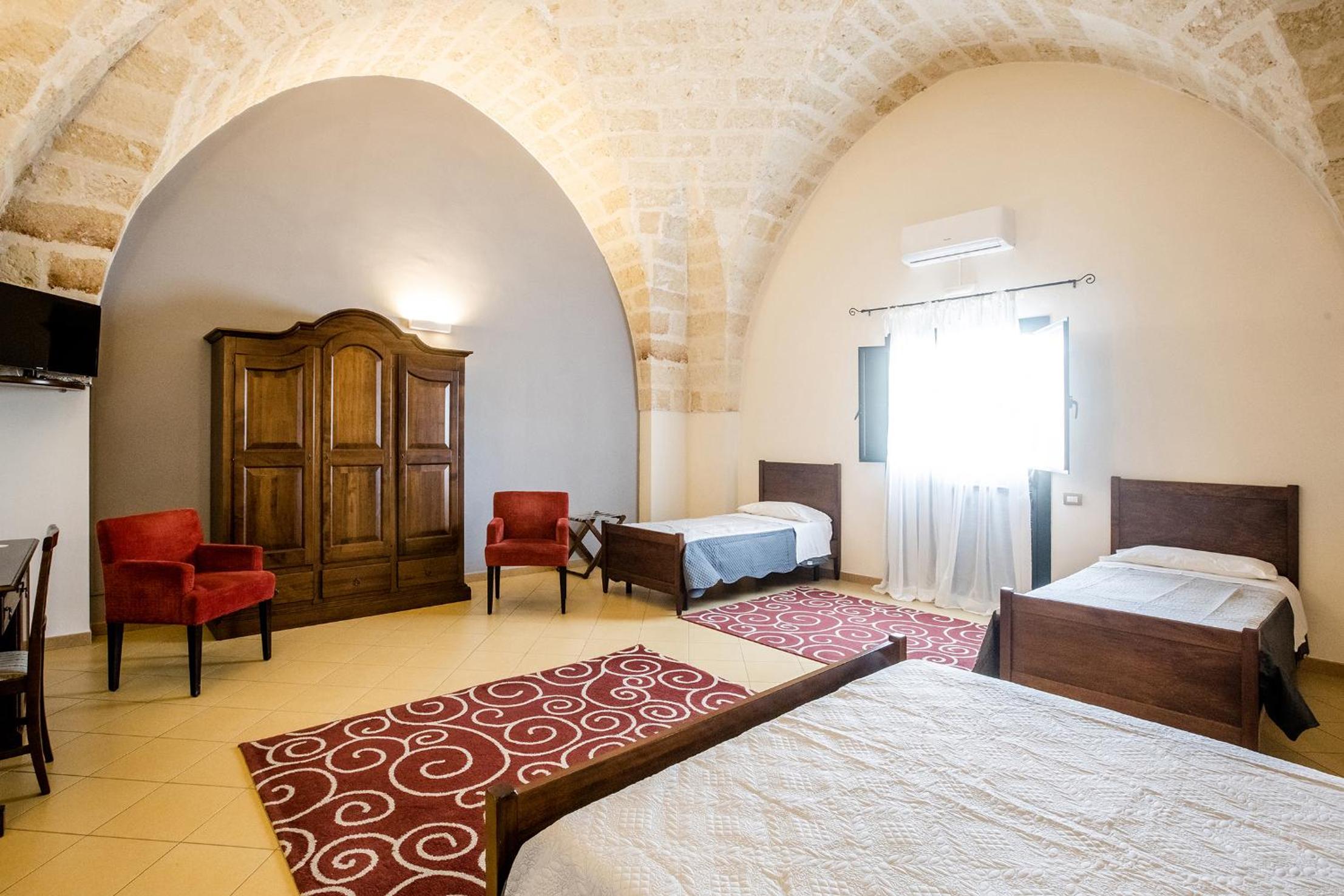 Standard Quadruple Room - Photo 2