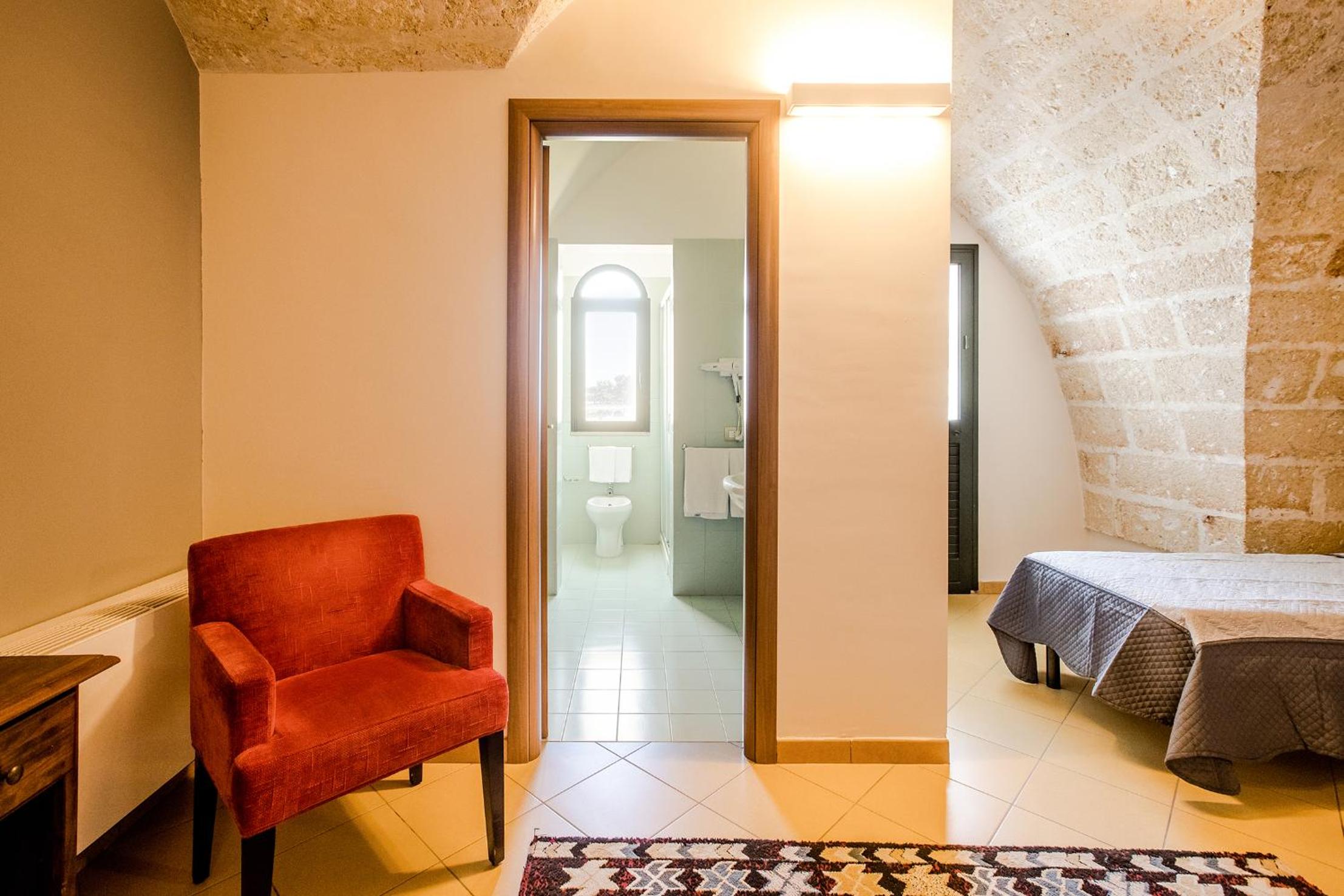 Standard Quadruple Room - Photo 9