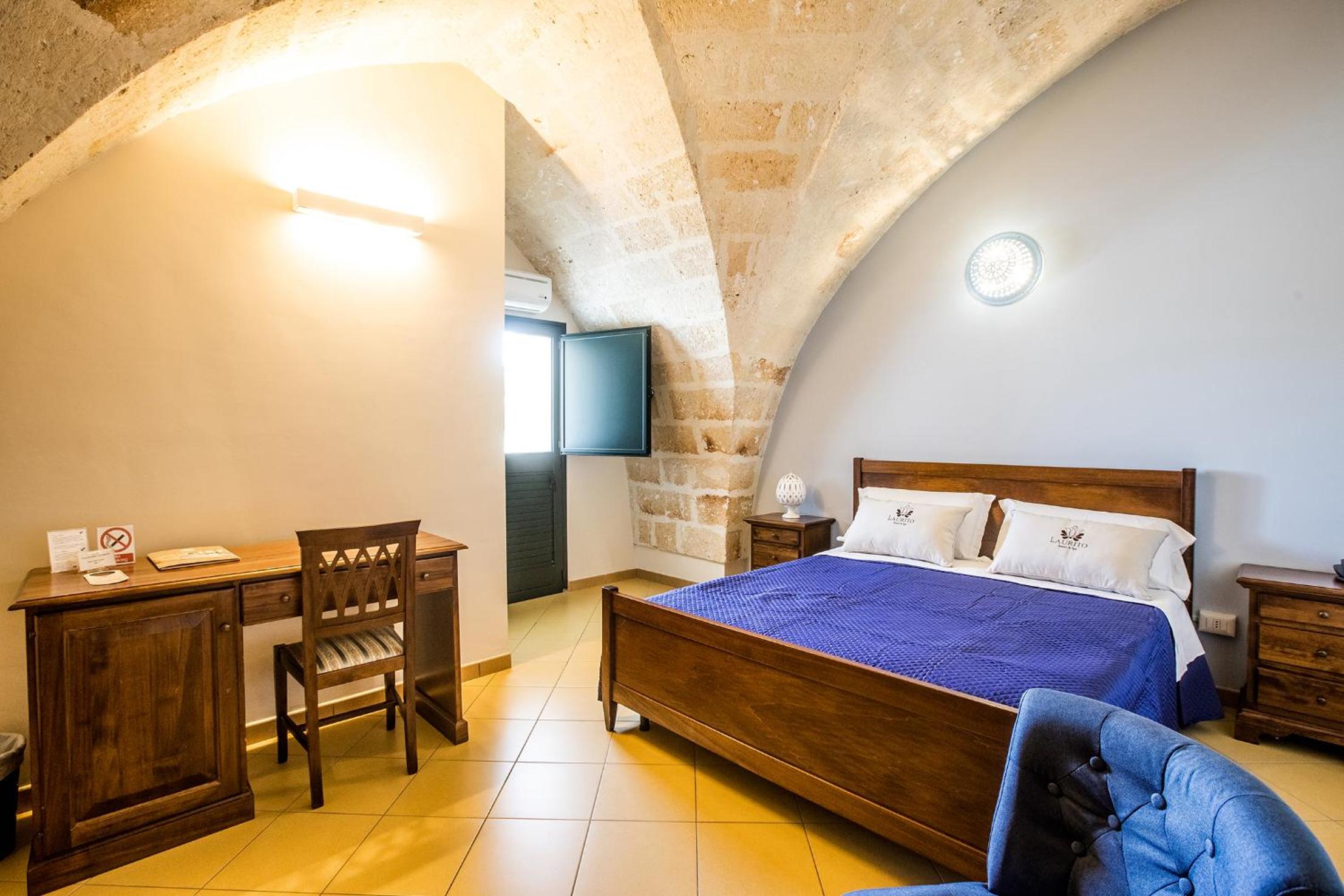 Double Room - Photo 13