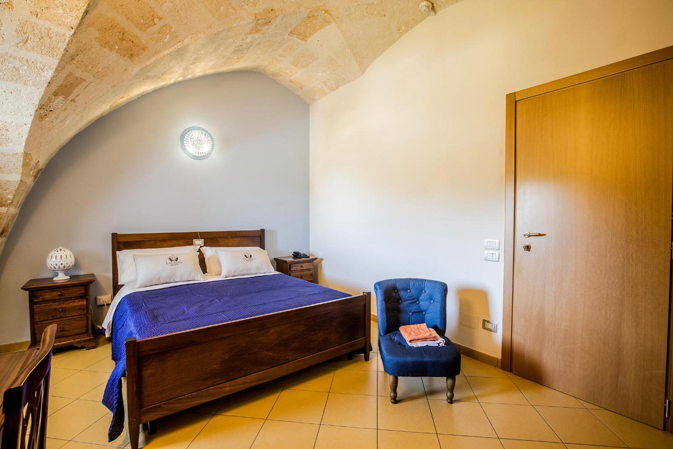 Double Room - Photo 14
