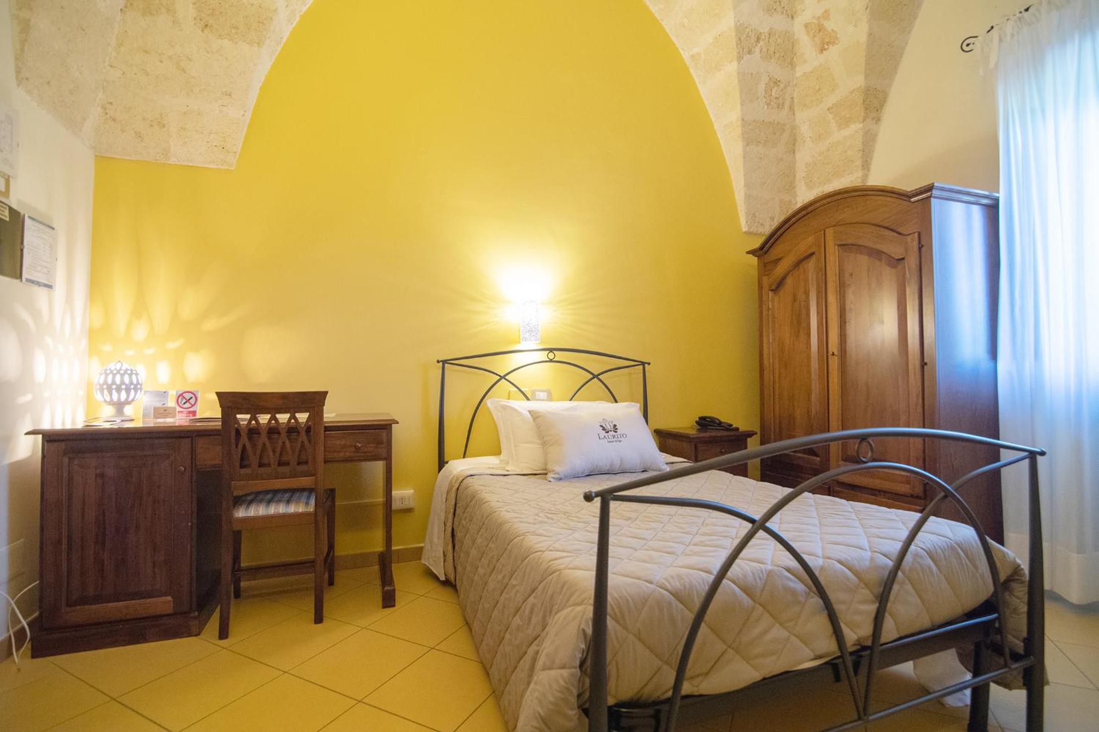 Single Room photo 2
