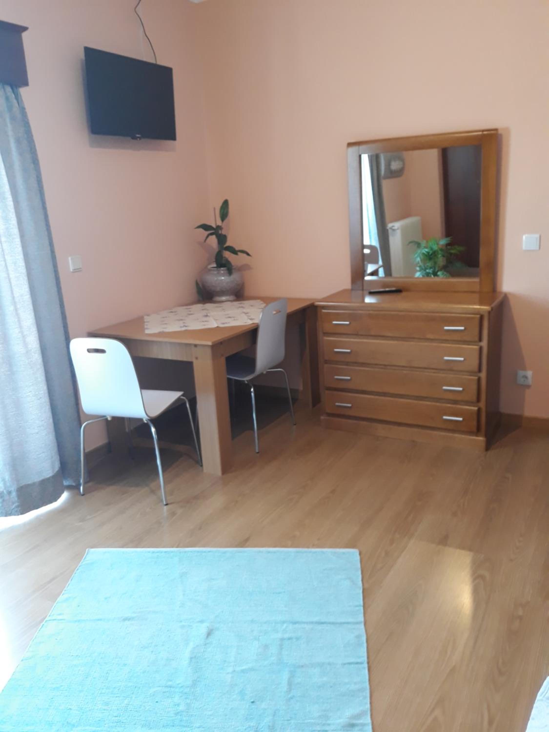Family Double Room - Photo 1