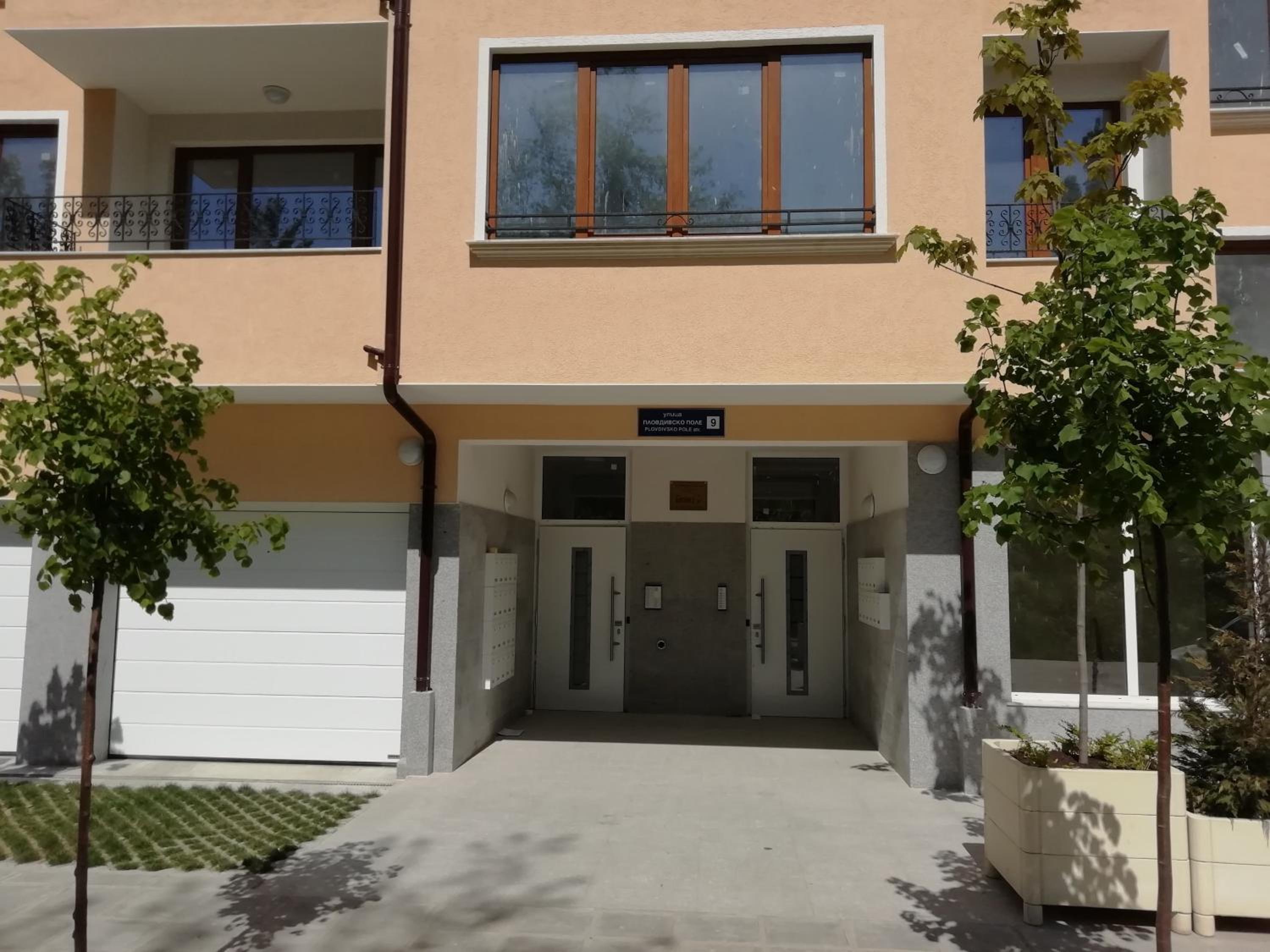 Two-Bedroom Apartment - Photo 21