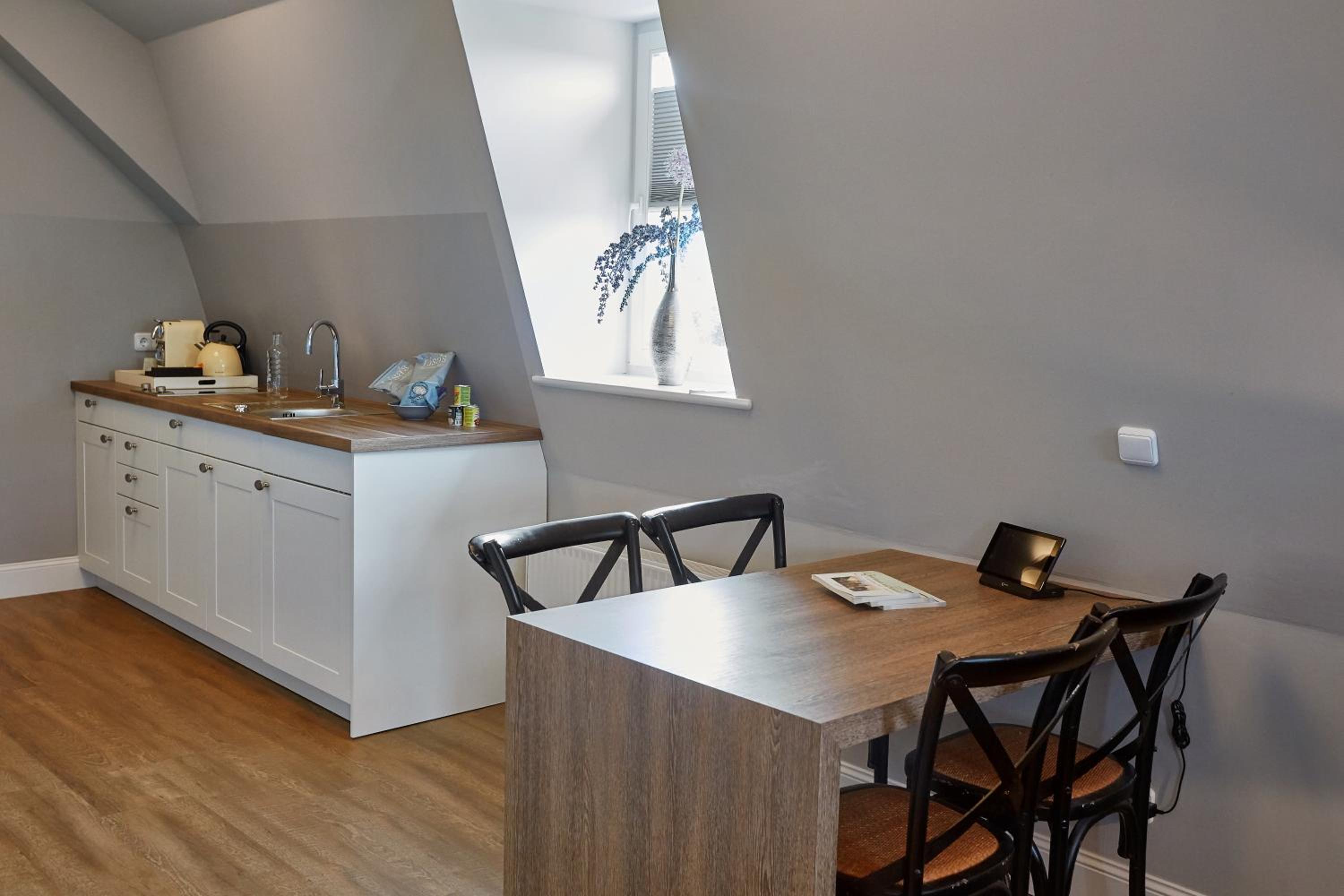 Apartment - Photo 10