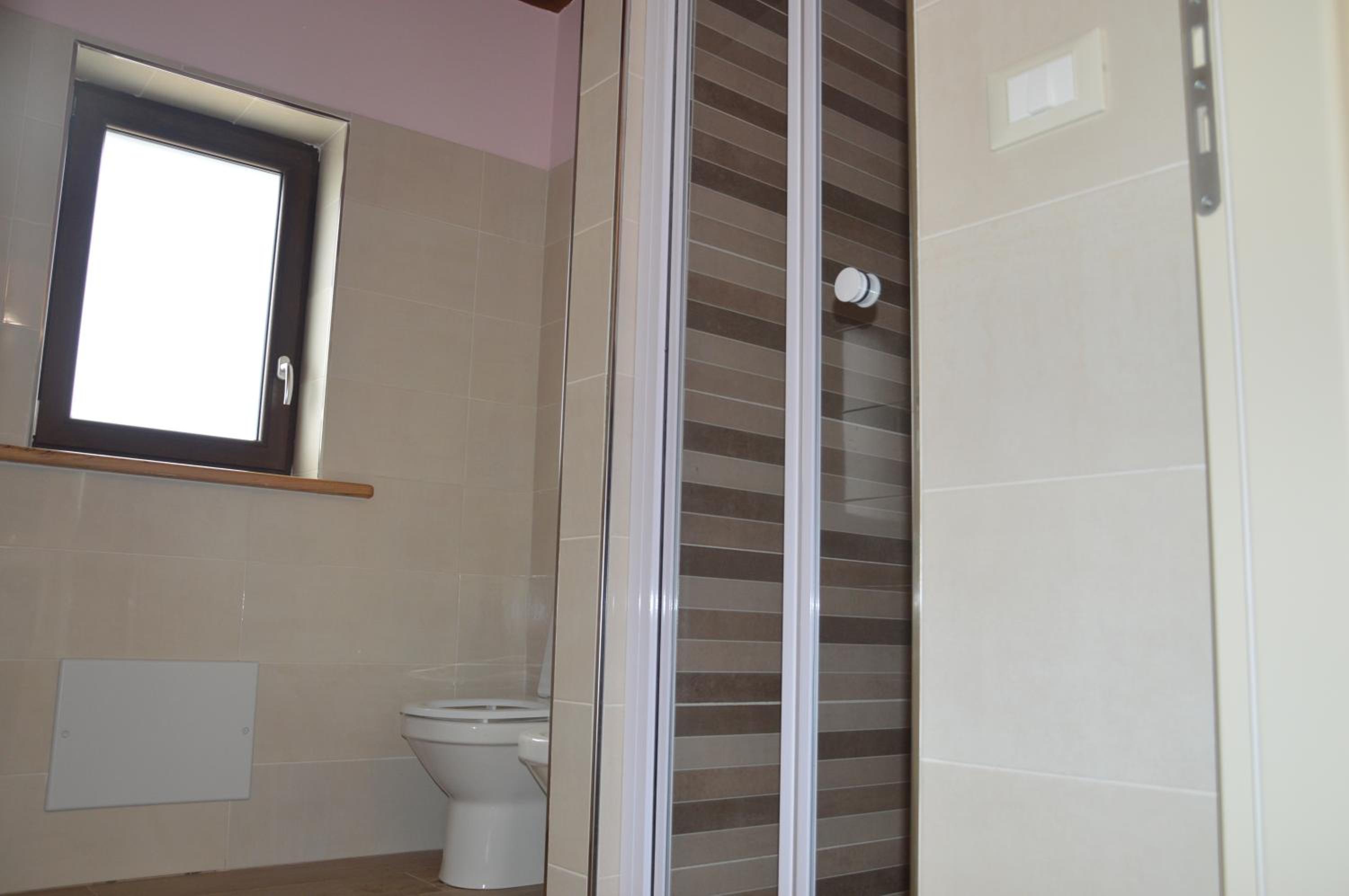 Apartment - Ground Floor - Photo 3