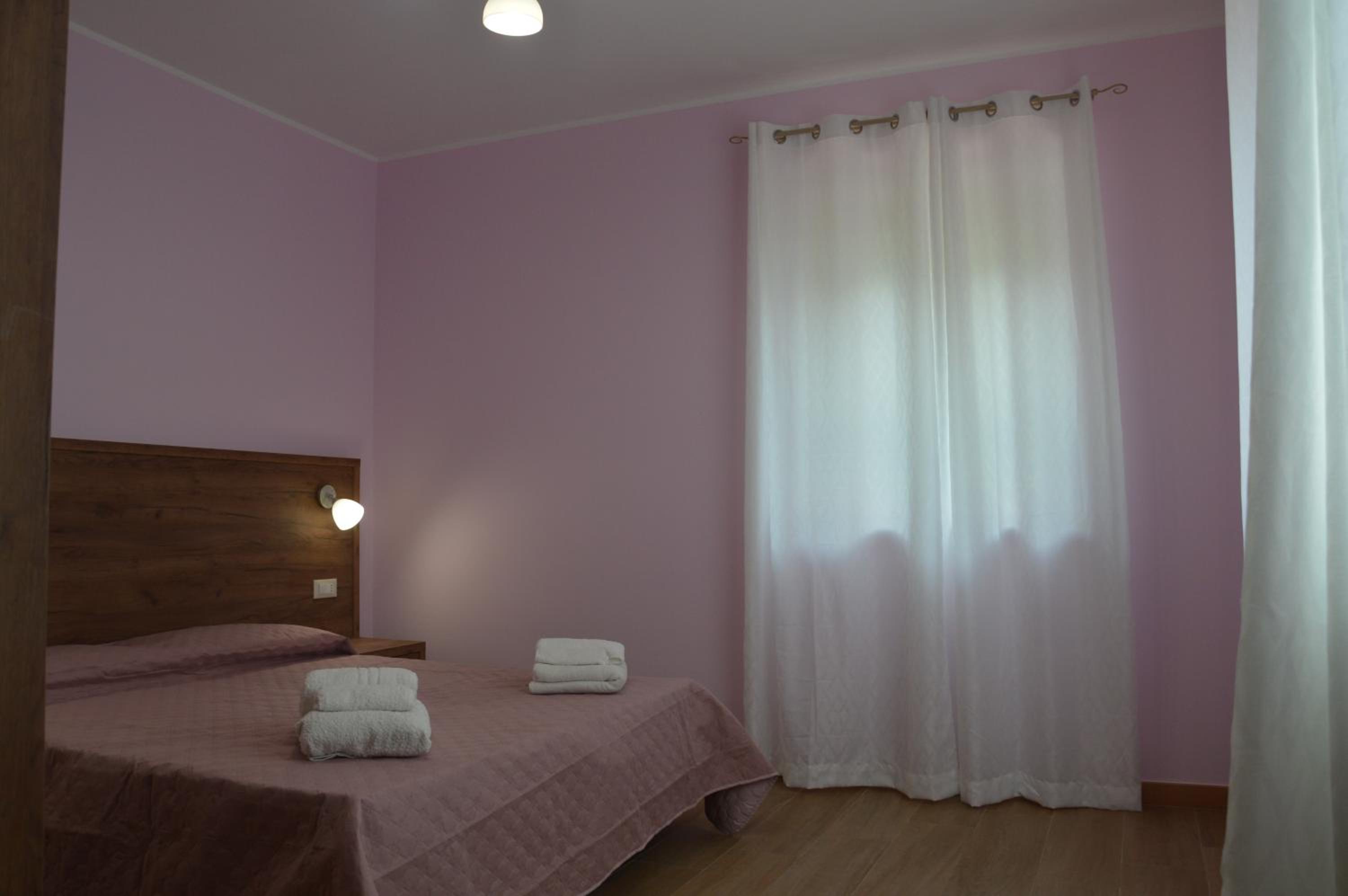 Apartment with Mountain View - Photo 13