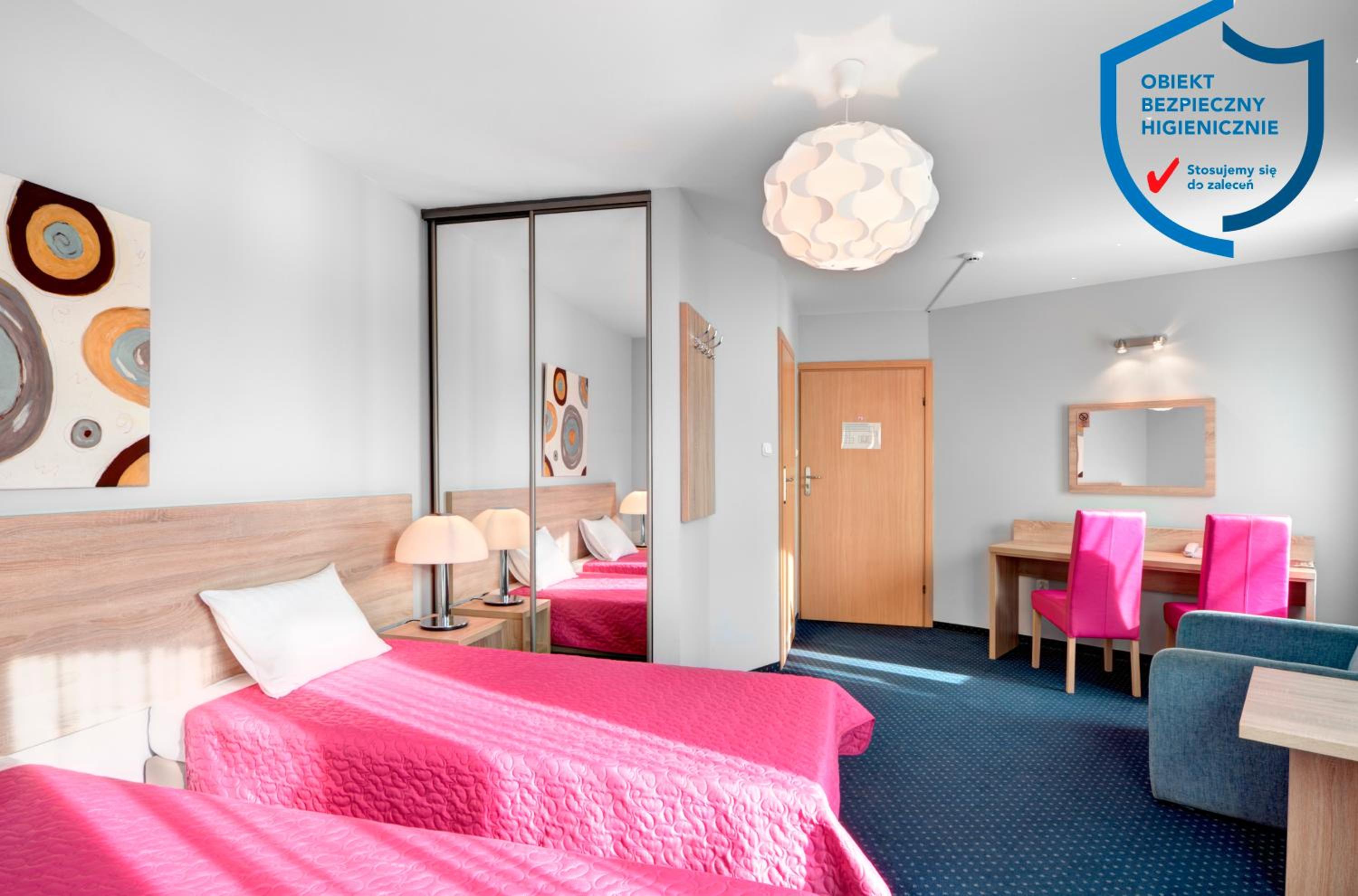 Double Room - Photo 7