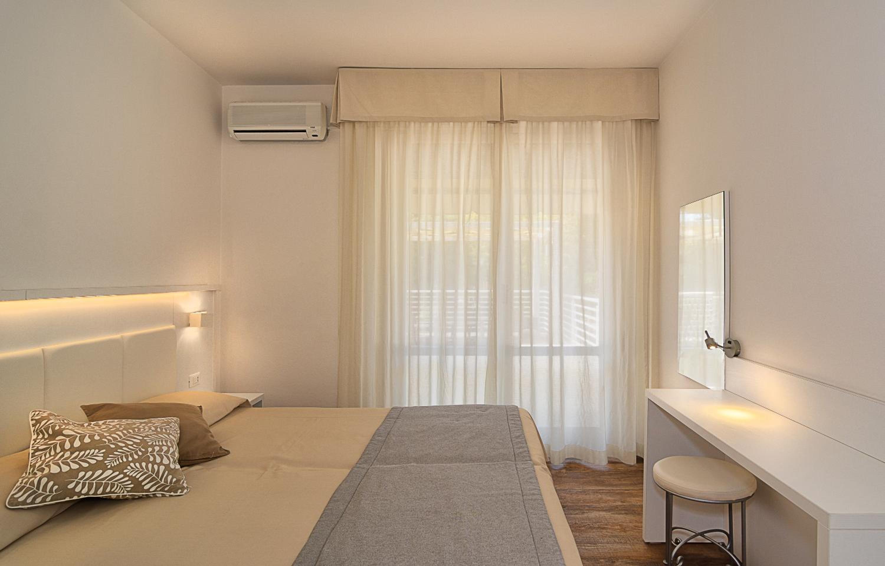 Double Room - Photo 3