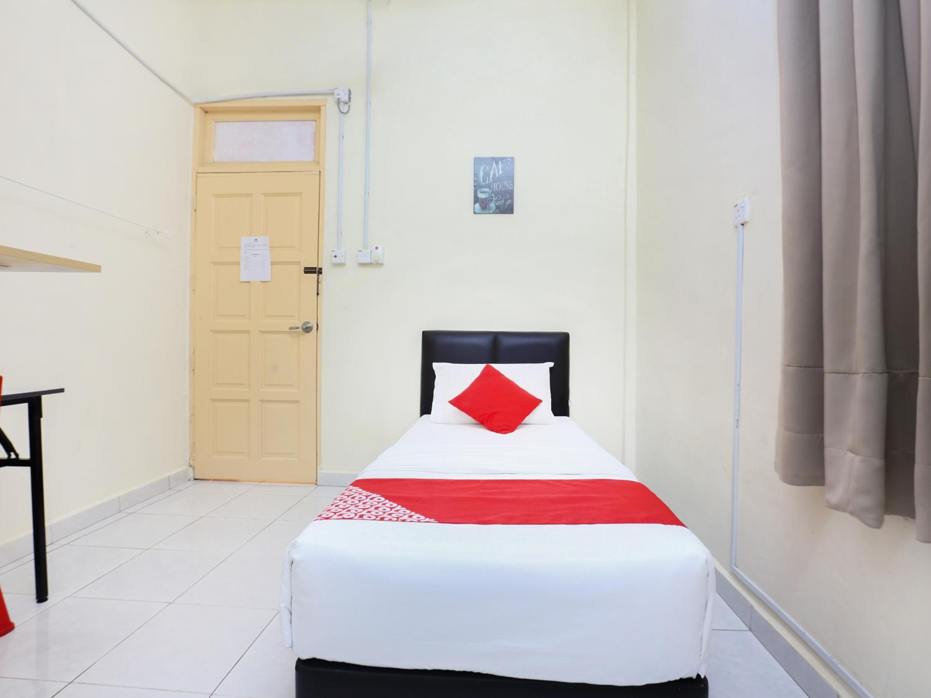 Deluxe Single Room