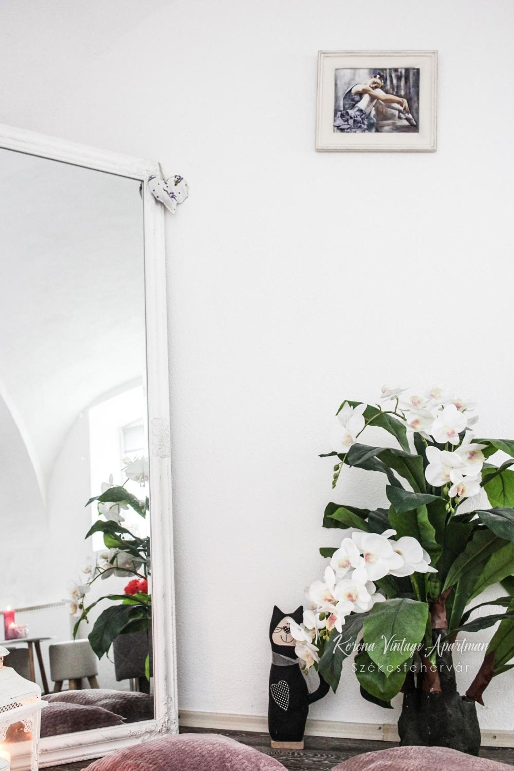 Studio Apartment - Photo 97