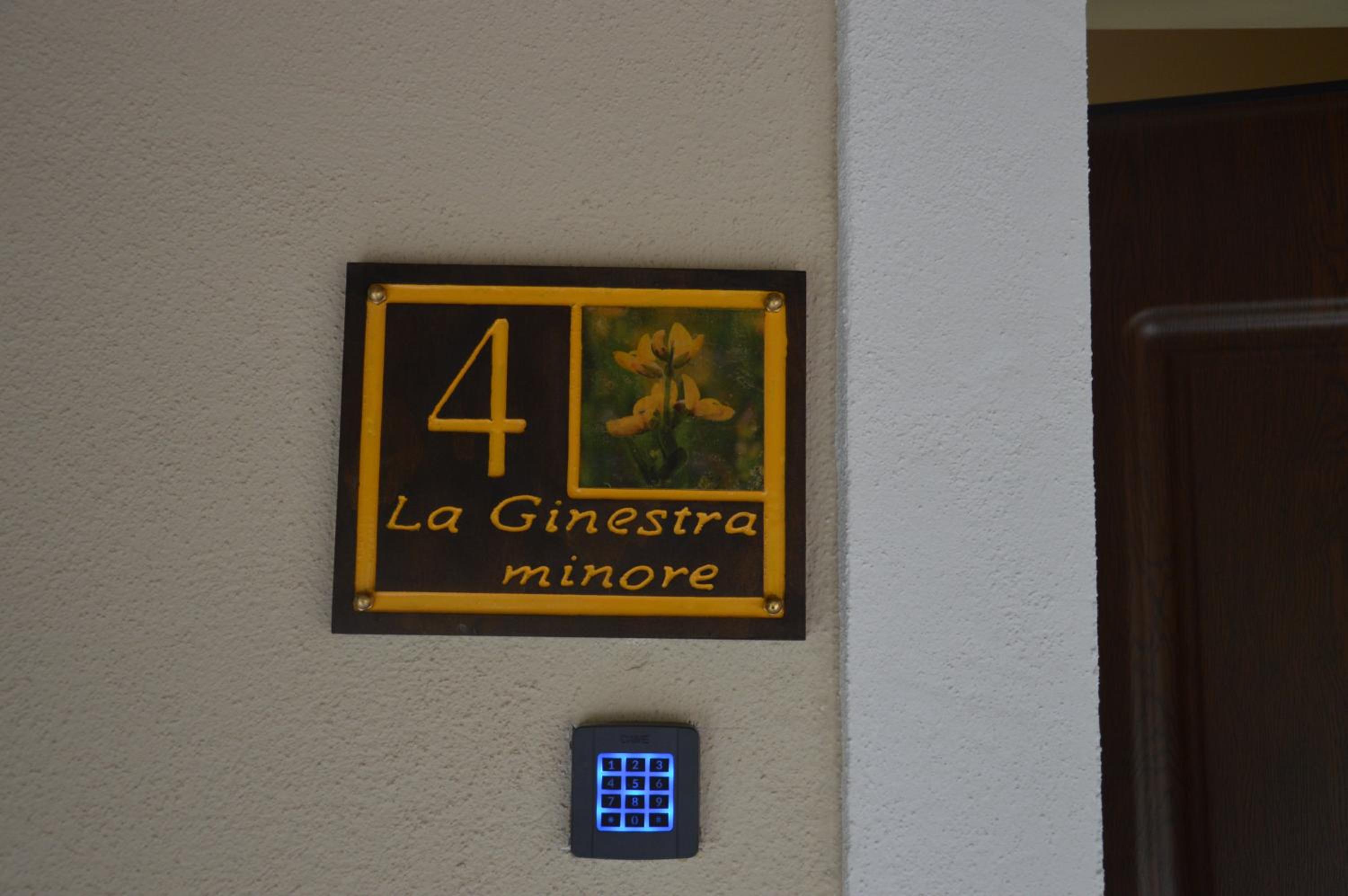 Apartment - Split Level - Photo 35