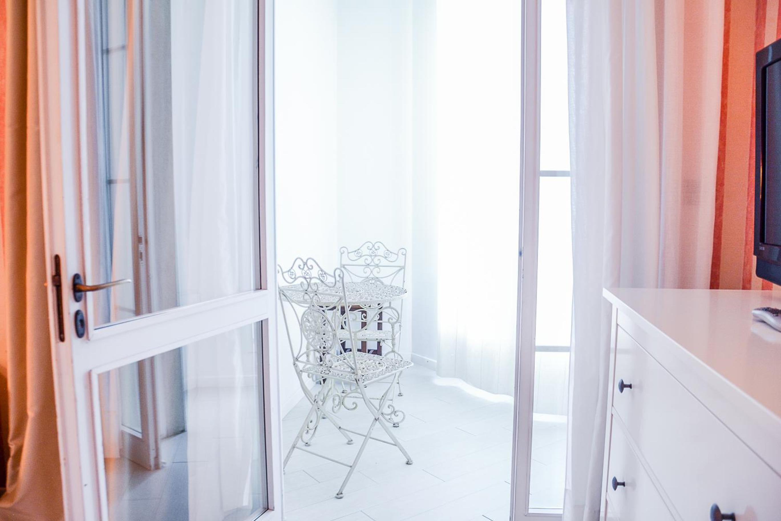 Classic Double Room - Photo 2