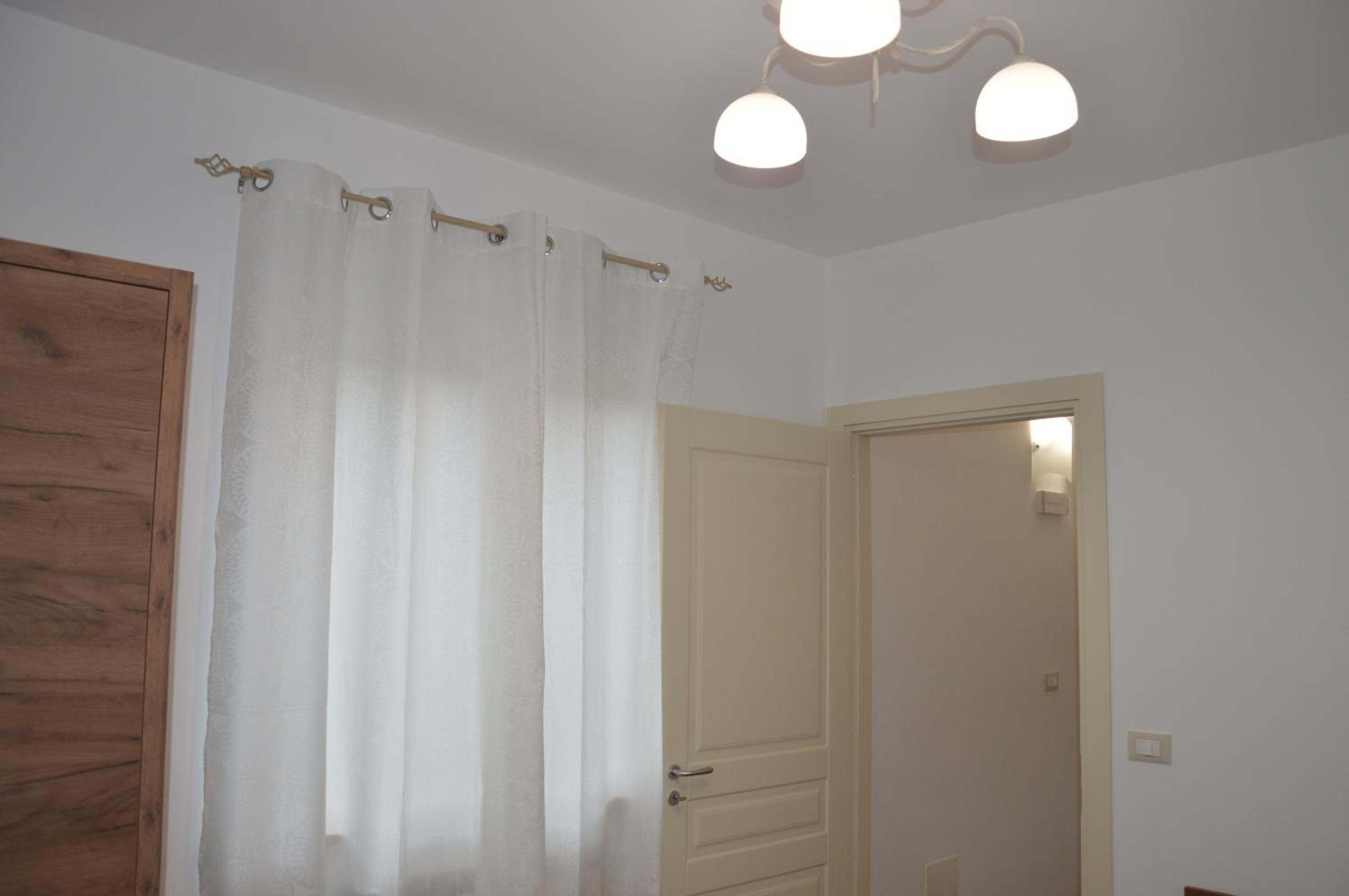 Apartment - Split Level photo 2