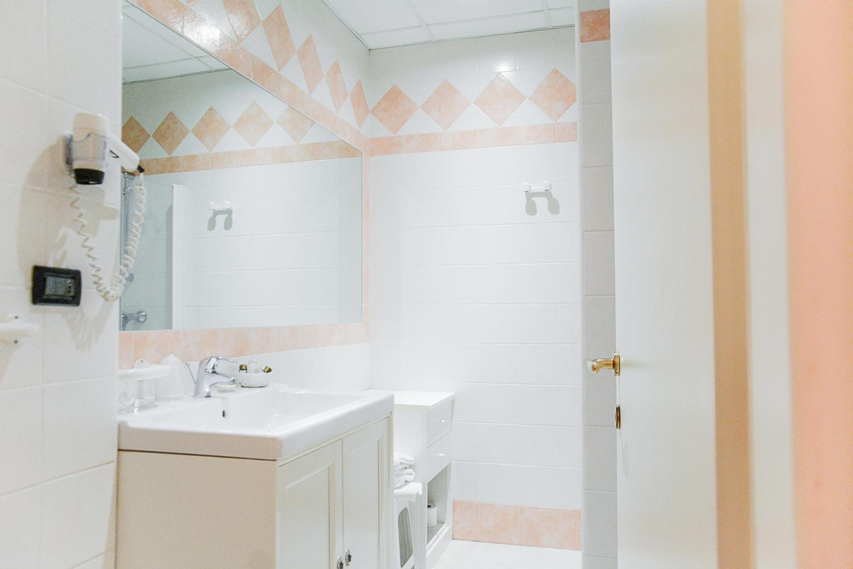 Superior Double Room - Photo 3