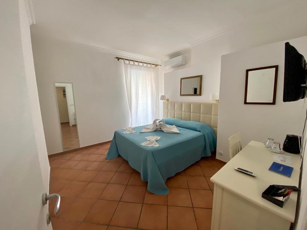 Superior Triple Room with Sea View