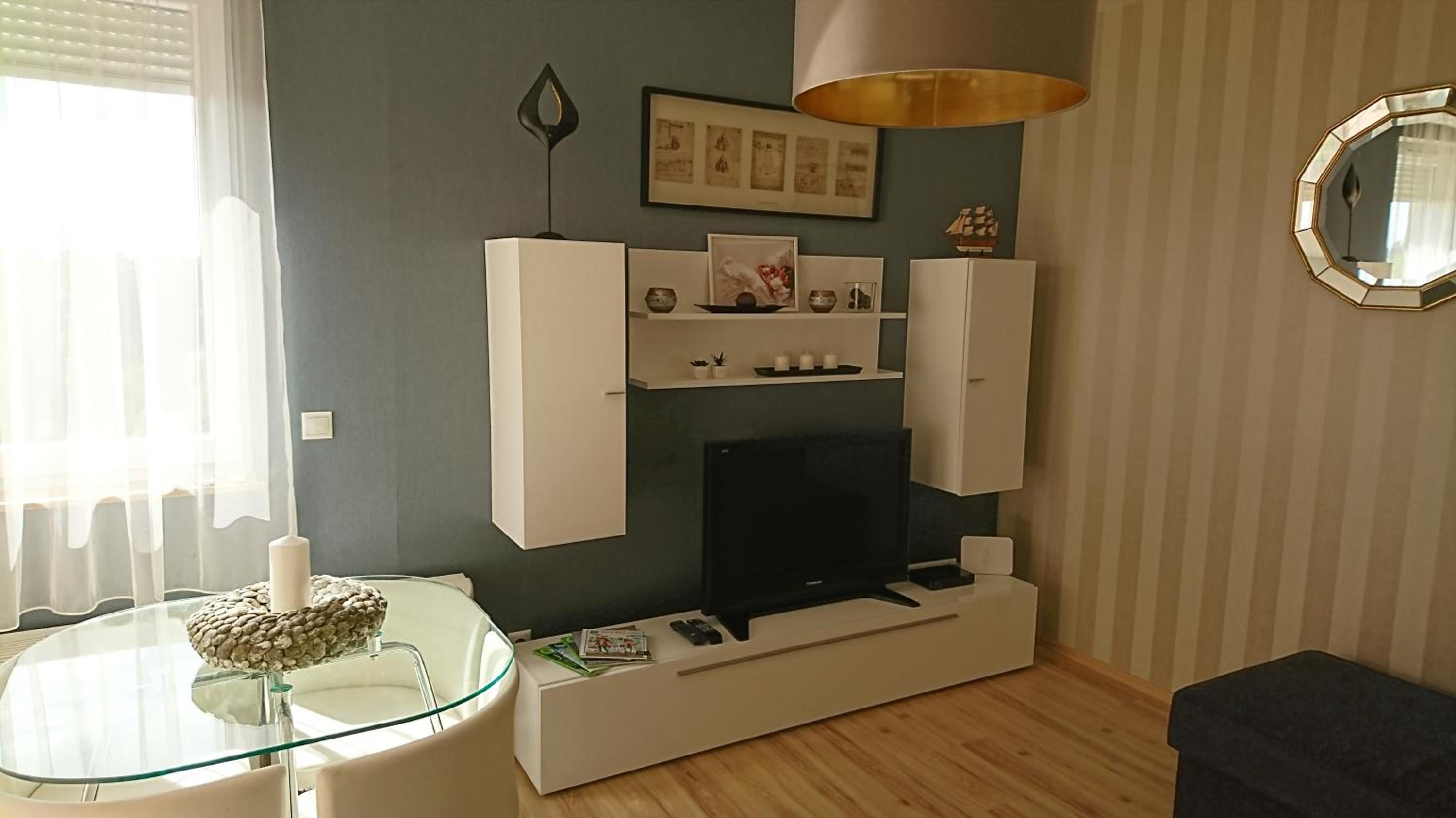 Deluxe Apartment with Garden View